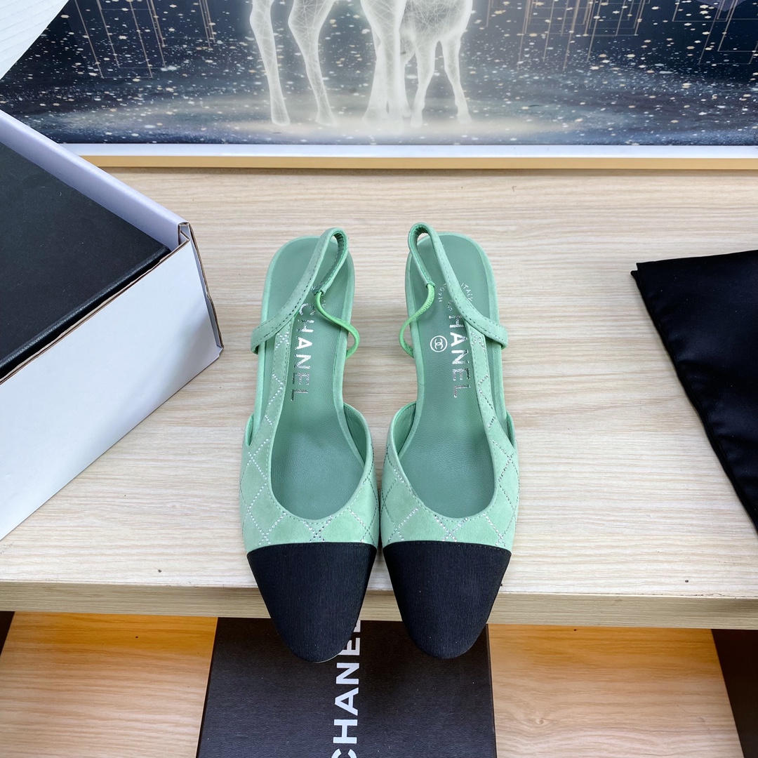 NO:173408,Xiaoxiang 2025 summer new product ~ Xiaoxiang new sandals!  Copy the same as original version 11!  Non-market ordinary version. Fabric suede inner sheepskin heel height 6.5cm outsole Italian leather sole size 35-39 (34 40 41 42 Custom made non-return), sandals, sandals, sheepskin, chamois leather19860909小香2025夏季新品 ～小香新款凉鞋！同原版11复制！非市场普通版本. 面料麂皮 内里羊皮 跟高6.5cm 大底意大利皮底 码数35-39（34 40 41 42 定做不退换）,凉鞋,sandals,sheepskin,chamois leather,Women's Shoes