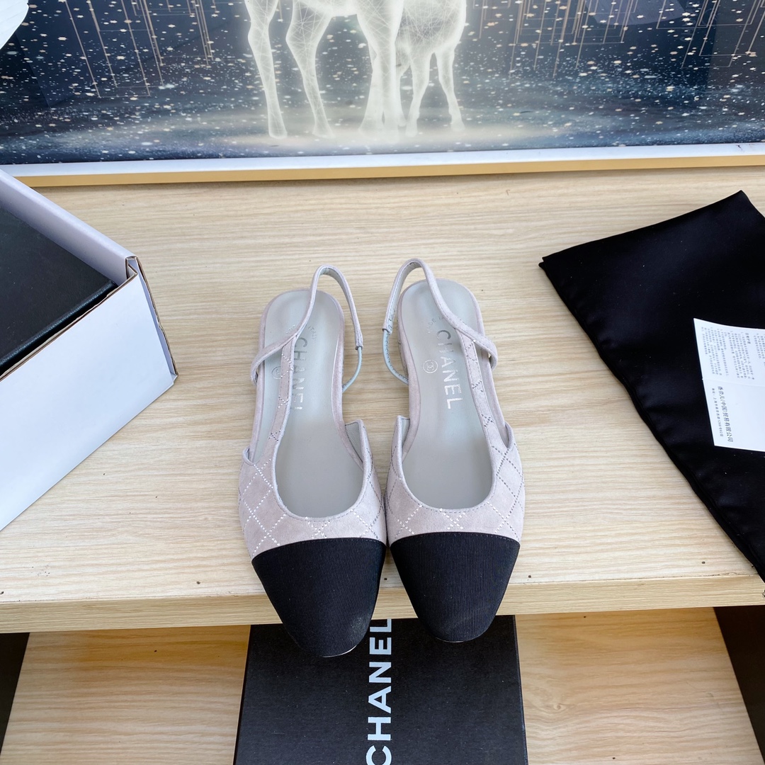 NO:173414,Xiaoxiang 2025 summer new product ~ Xiaoxiang new sandals!  Copy the same as original version 11!  Non-market ordinary version. Fabric suede inner sheepskin heel height 1.5cm outsole Italian leather sole size 35-39 (34 40 41 42 Custom made non-return), sandals, sandals, sheepskin, chamois leather19860909小香2025夏季新品 ～小香新款凉鞋！同原版11复制！非市场普通版本. 面料麂皮 内里羊皮 跟高1.5cm 大底意大利皮底 码数35-39（34 40 41 42 定做不退换）,凉鞋,sandals,sheepskin,chamois leather,Women's Shoes