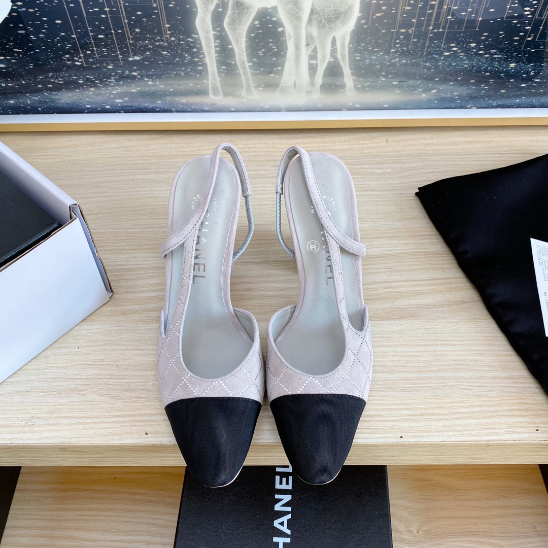 NO:173392,Xiaoxiang 2025 summer new product ~ Xiaoxiang new sandals!  Copy the same as original version 11!  Non-market ordinary version. Fabric suede inner sheepskin heel height 9cm outsole Italian leather sole size 35-39 (34 40 41 42 Custom made non-return), sandals, sandals, sheepskin, chamois leather19860909小香2025夏季新品 ～小香新款凉鞋！同原版11复制！非市场普通版本. 面料麂皮 内里羊皮 跟高9cm 大底意大利皮底 码数35-39（34 40 41 42 定做不退换）,凉鞋,sandals,sheepskin,chamois leather,Women's Shoes