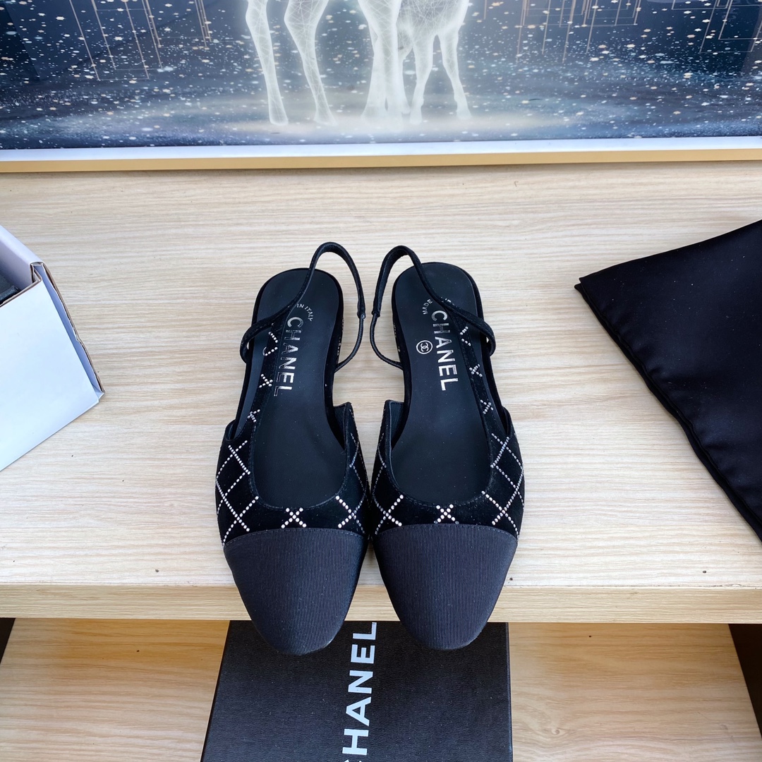 NO:173395,Xiaoxiang 2025 summer new product ~ Xiaoxiang new sandals!  Copy the same as original version 11!  Non-market ordinary version. Fabric suede inner sheepskin heel height 1.5cm outsole Italian leather sole size 35-39 (34 40 41 42 Custom made non-return), sandals, sandals, sheepskin, chamois leather19860909小香2025夏季新品 ～小香新款凉鞋！同原版11复制！非市场普通版本. 面料麂皮 内里羊皮 跟高1.5cm 大底意大利皮底 码数35-39（34 40 41 42 定做不退换）,凉鞋,sandals,sheepskin,chamois leather,Women's Shoes