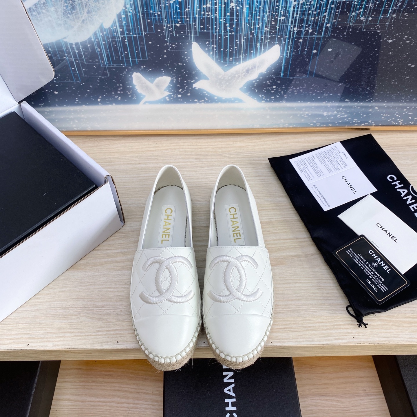 NO:260083,25s new color Chanel Chanel s spring and summer new fisherman shoes Taikoo Hui purchased three pairs of original development and purchasing white double-layer outer packaging original one-to-one shipment code: 34-42 (34 41 42 customized), fisherman shoes, chanel, chanel, espadrilles1986090925s新色Chanel香奈儿s春夏新款渔夫鞋太古汇购入三对原版开发配代购白色双层外包装原版一比一出货码数:34-42(34 41 42定做),渔夫鞋,chanel,chanel,espadrilles,Women's Shoes