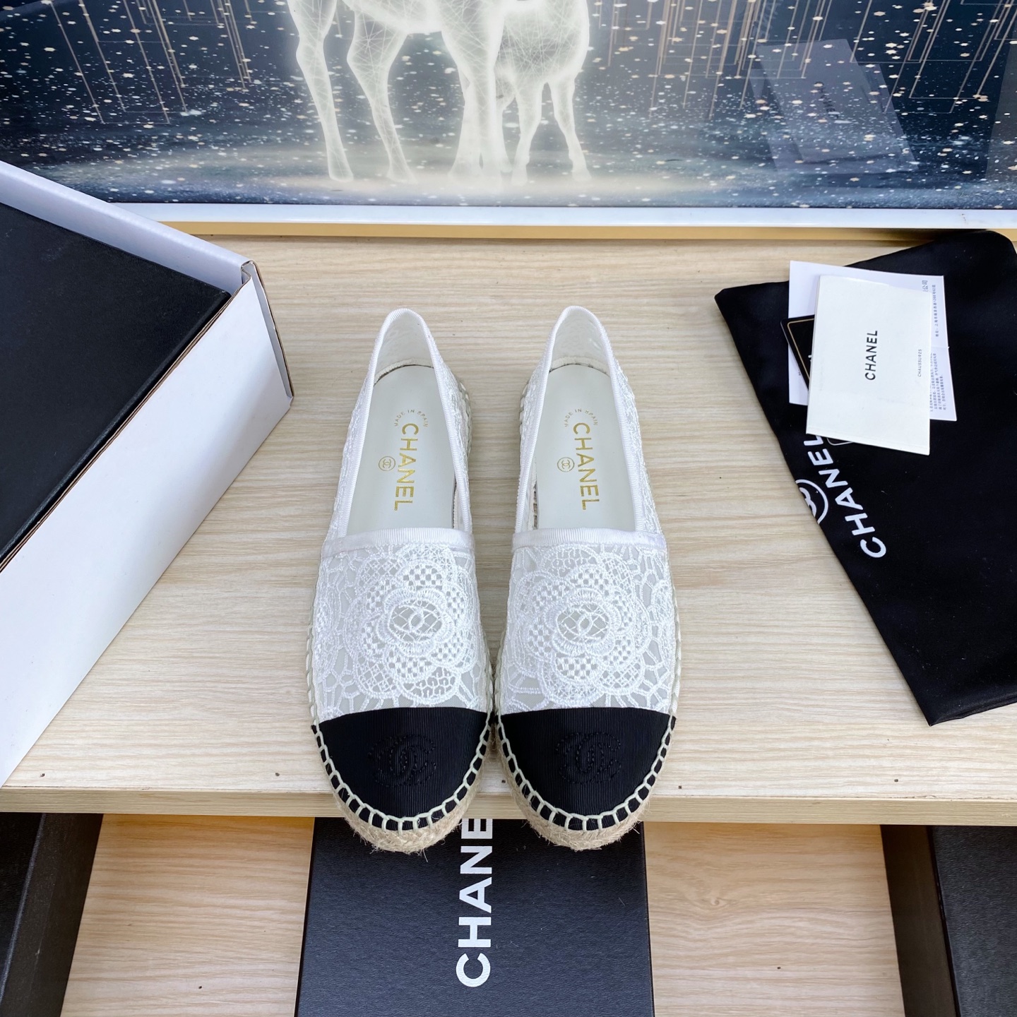 NO:382137,25s new color Chanel Chanel s spring and summer new fisherman shoes Taikoo Hui purchased three pairs of original development and purchasing white double-layer outer packaging original one-to-one shipment code: 34-42 (34 41 42 customized), fisherman shoes, chanel, chanel, espadrilles1986090925s新色Chanel香奈儿s春夏新款渔夫鞋太古汇购入三对原版开发配代购白色双层外包装原版一比一出货码数:34-42(34 41 42定做),渔夫鞋,chanel,chanel,espadrilles,Women's Shoes