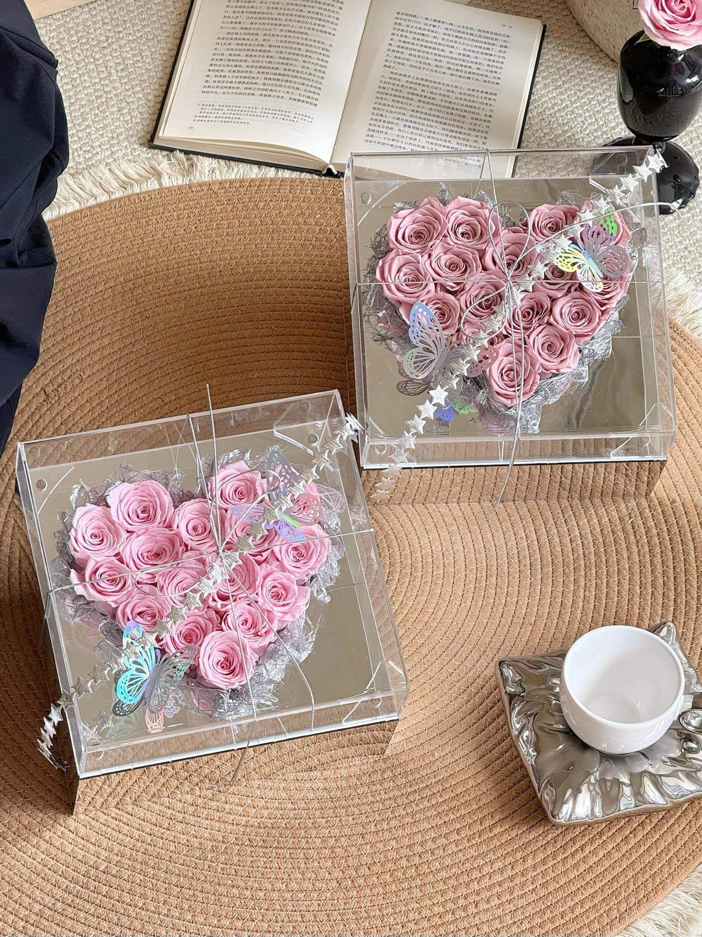 Eternal Love: Heart-Shaped Preserved Rose Flower Box with Acrylic Case 7 i1755485367448 2421 0 0