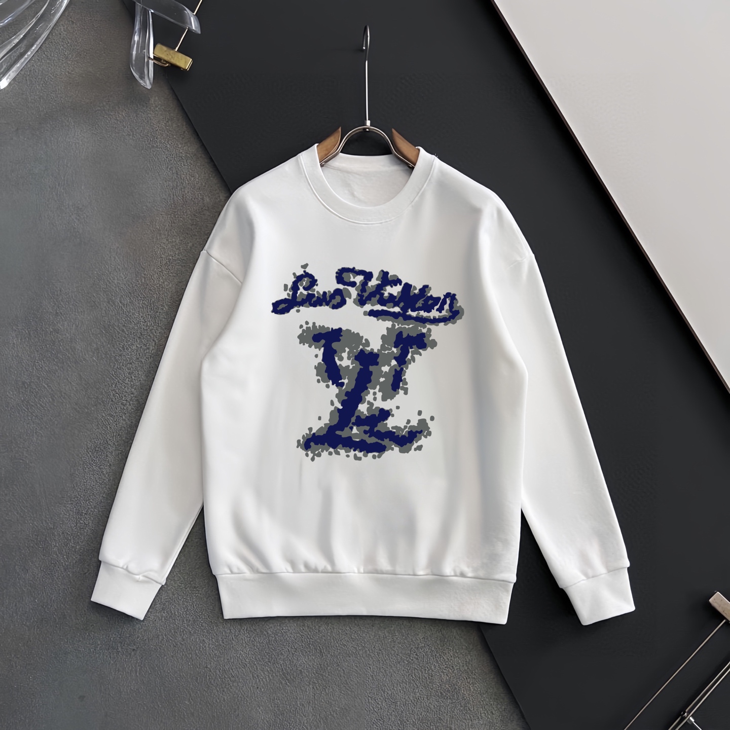 LV 驴牌 秋冬新作 クラシックデザイン 丸首スウェット