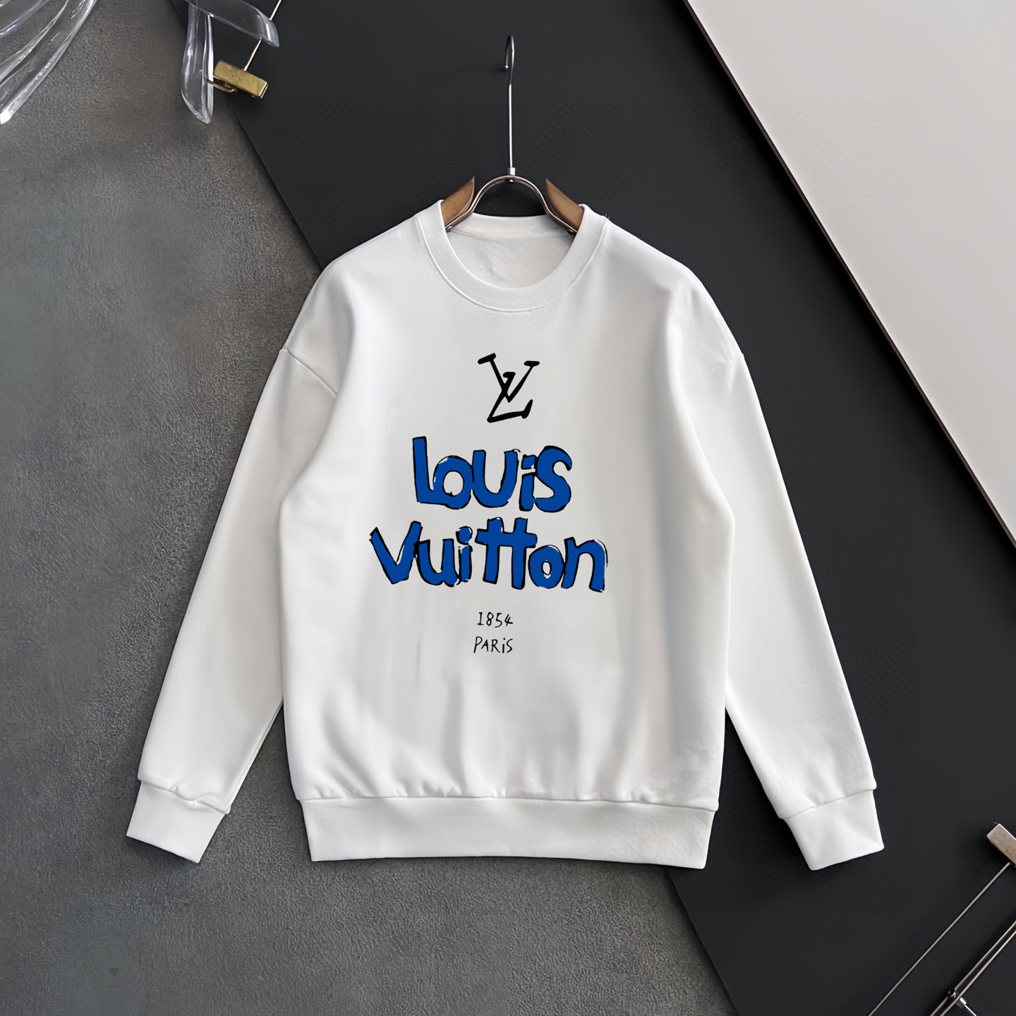 LV 驴牌 走秀新款個性クラシックデザイン 秋冬円襟スウェット