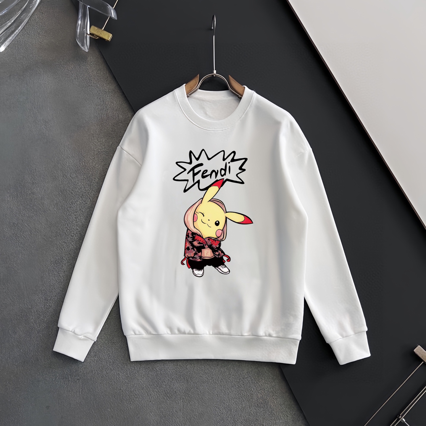 FENDI 芬迪 クラシックデザイン 400g コットン スウェットシャツ