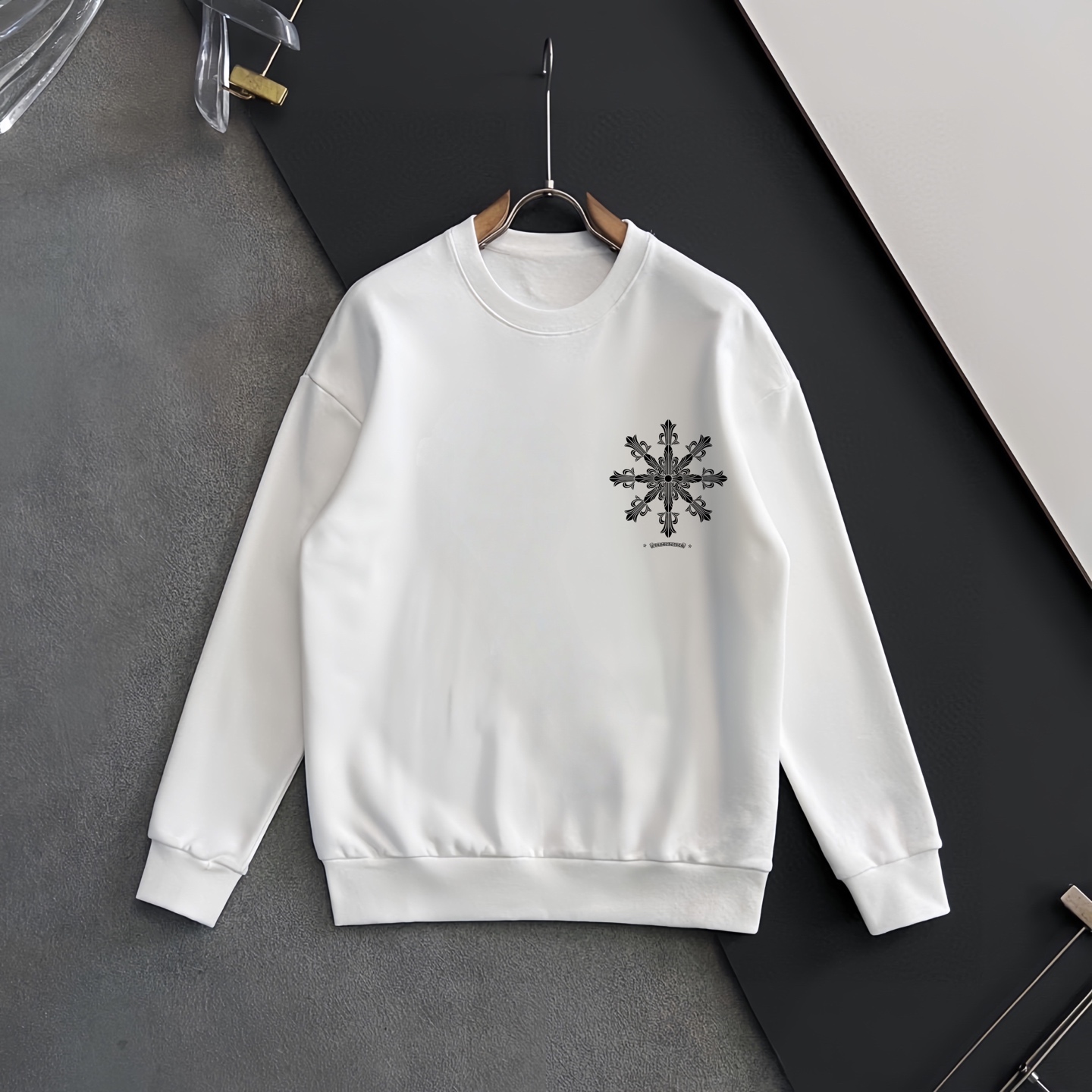 CH 克罗心 新作 個性派 クラシックデザイン スウェットシャツ