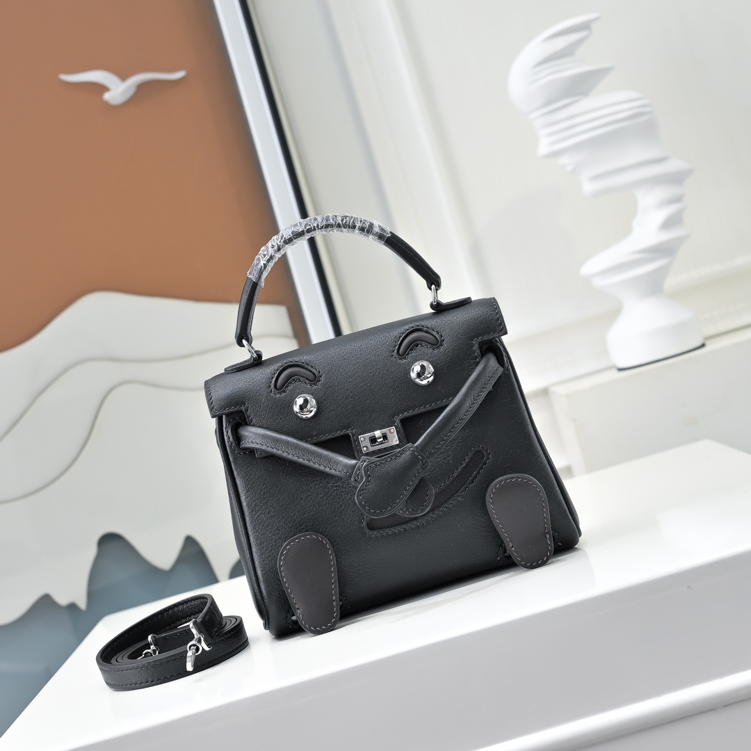 NO:698769,Millennium Doll Swift leather, all-steel hardware, semi-handmade wax thread sewing, every contrasting color is beautiful, super Q, the rate of return is amazing, super invincible and cute, Q cute Q cute, a rich woman's little toy [let me see], Hermes, hermes, stuart weitzman, Hermes,19860909千禧娃娃Swift皮 全钢五金 半手工蜡线缝制 每个撞色都是美美哒 超Q的 回头率爆表 超级无敌无敌可爱的 Q萌Q萌哒 富婆的小玩物 [让我看看],爱马仕,hermes,stuart weitzman,Hermes,,Bag