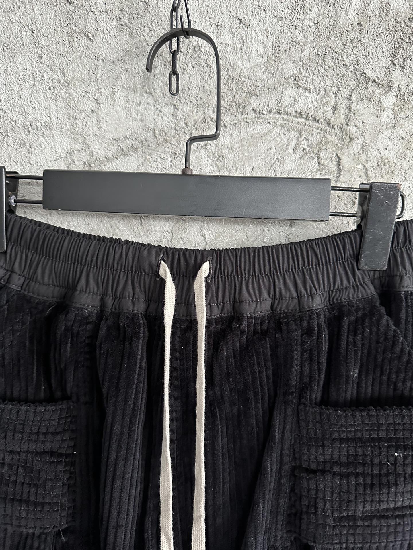 Rick Owens DRKSHDW Corduroy Wide Leg Pants with Multi-Pocket Design 5 i1712297125 4043 1