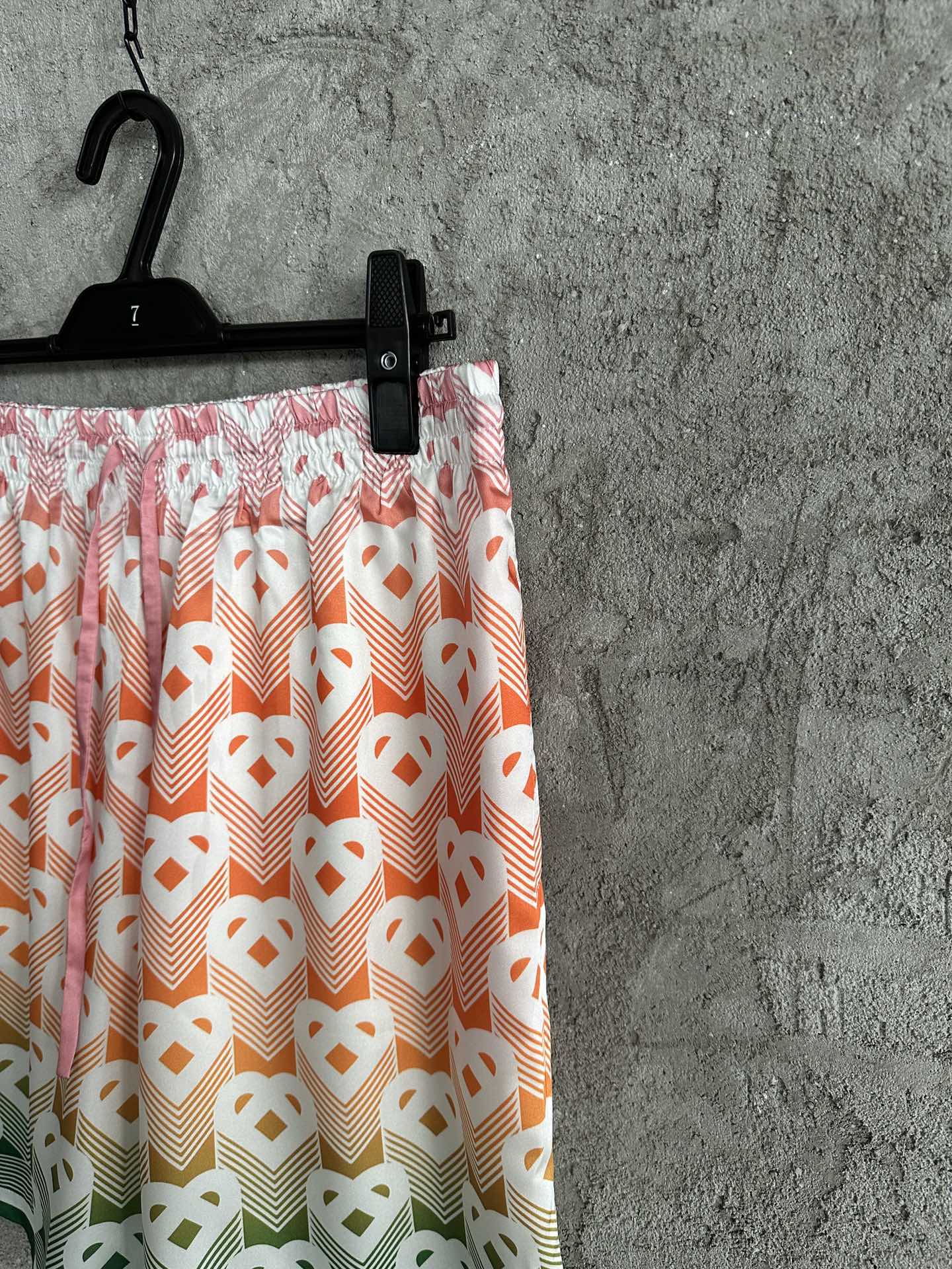 CASABLANCA 2024SS Heart-Patterned Silk Shorts - Stylish Summer Essential 4 i1718874762 7281 7