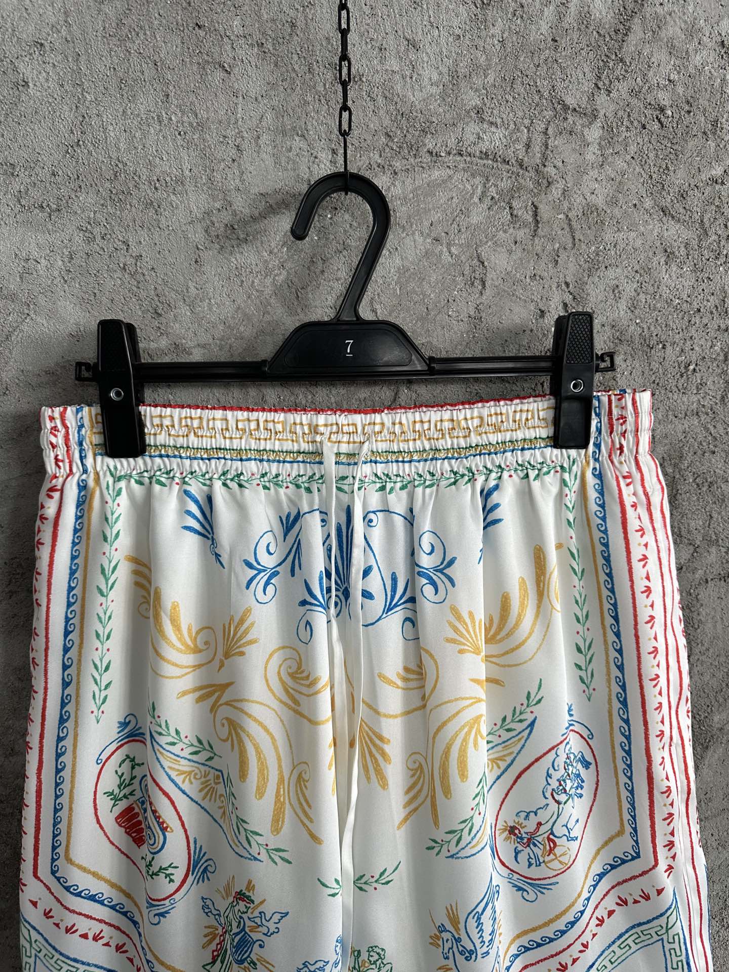 CASABLANCA 2024SS Totem Pattern Silk Shorts Custom Fabric Elastic Waist 3 i1726899518 3304 3