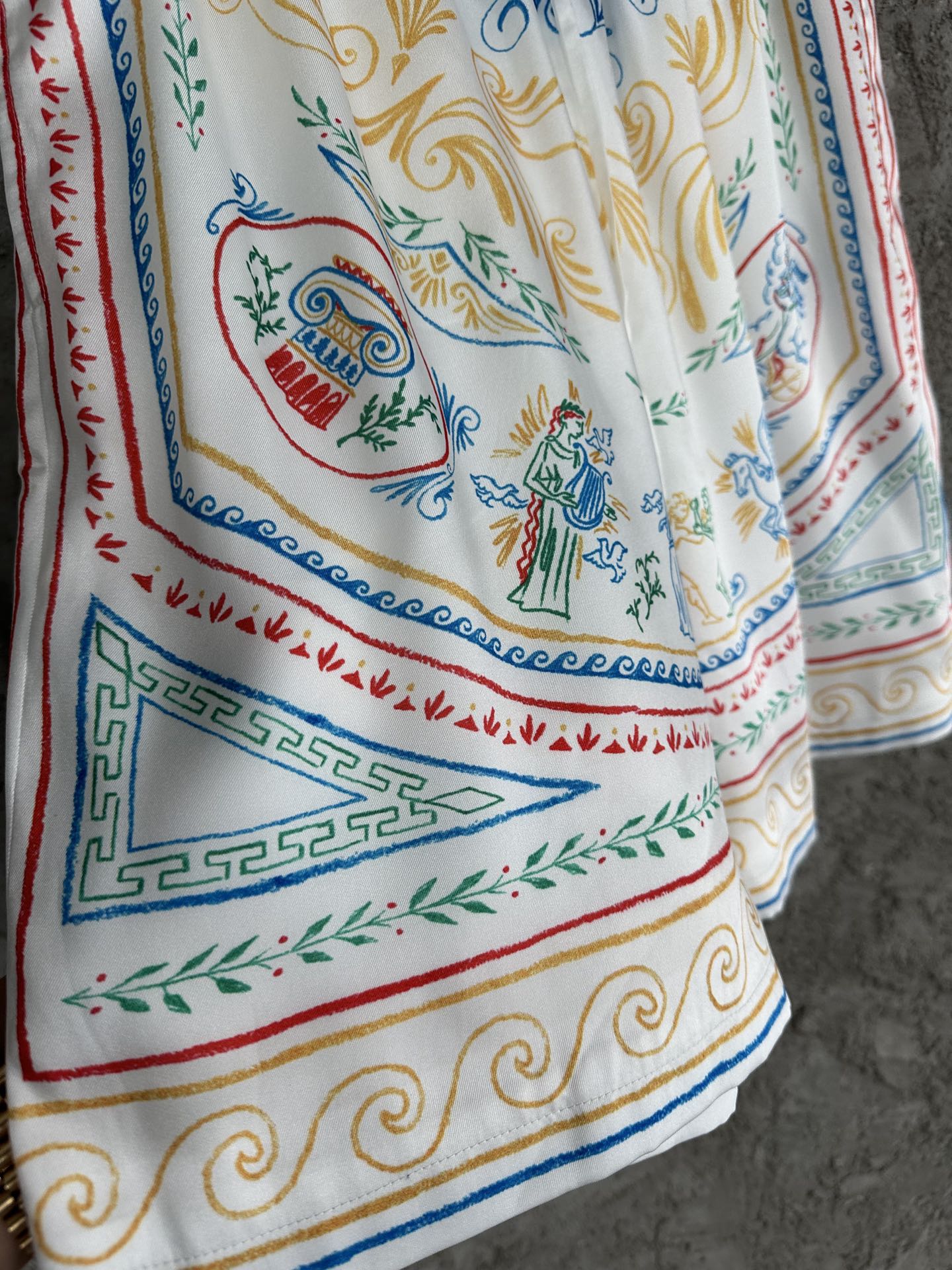 CASABLANCA 2024SS Totem Pattern Silk Shorts Custom Fabric Elastic Waist 5 i1726899518 5650 8