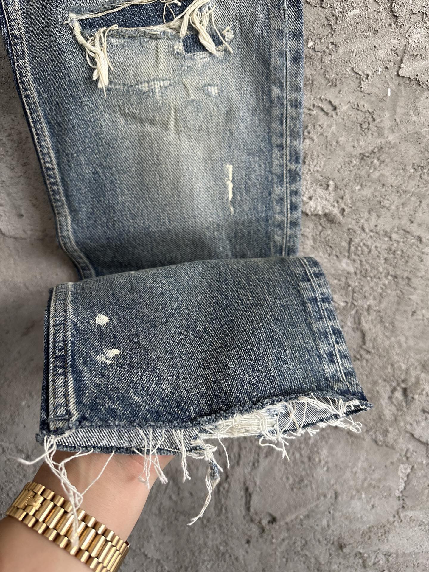 Fear of God Distressed Denim Jeans - Premium Quality, Unique Wash & Detailing 9 i1737569683171 7683 0 6