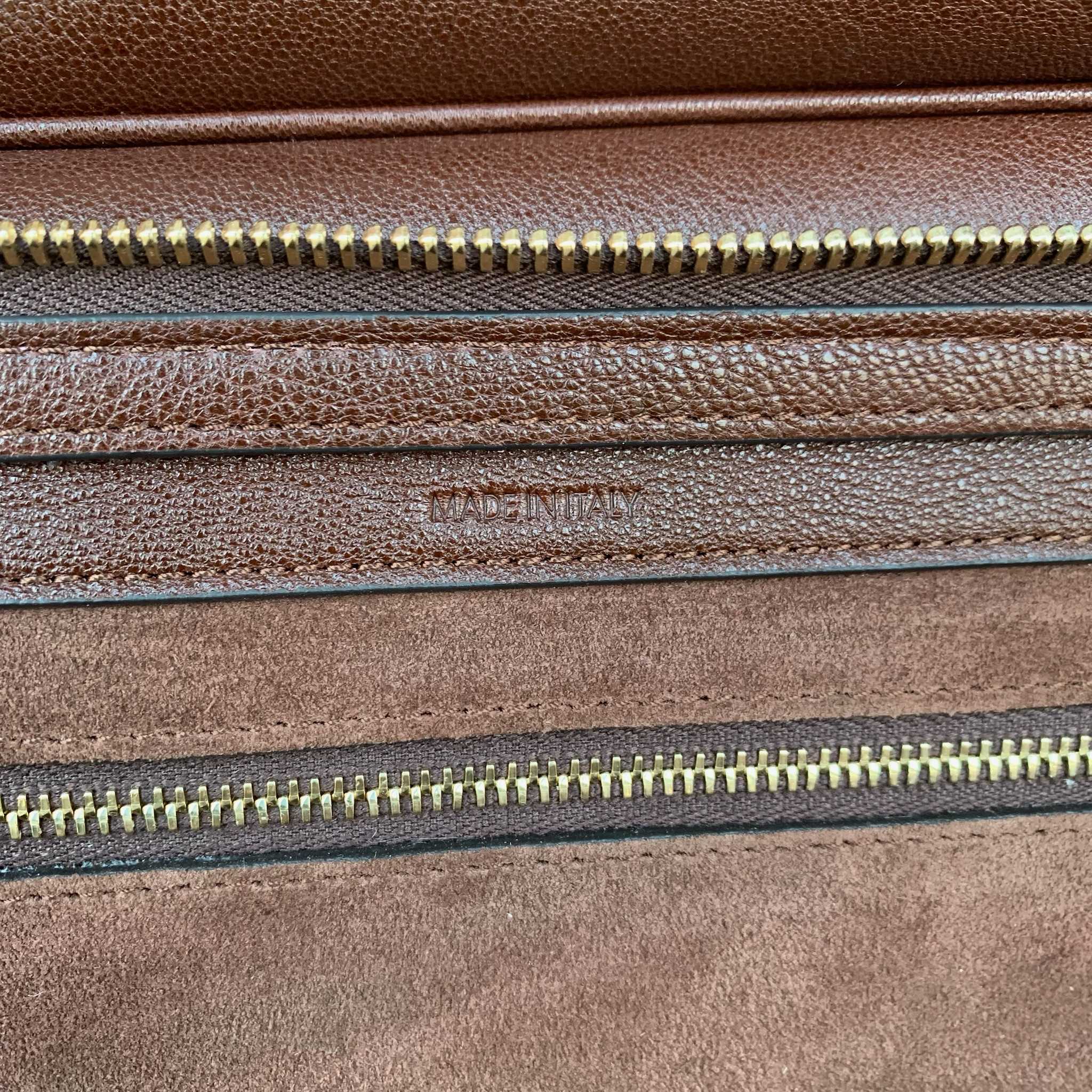 高品质原厂NEW LUGGAGE小号手袋38.5X11.5X16.5厘米)羊皮革牛剖层革衬里金色饰面手提