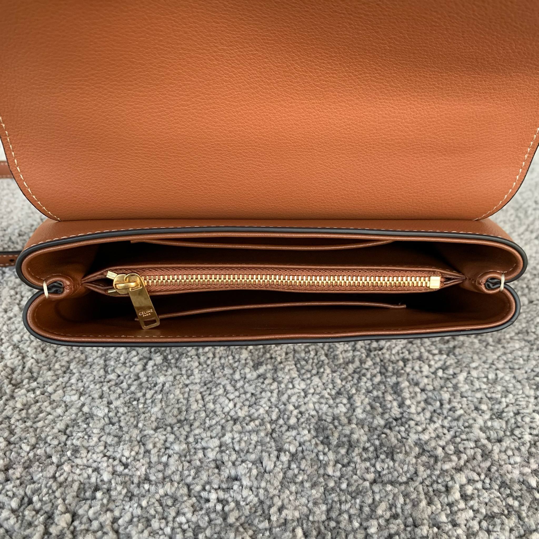 TEEN NINO手袋20.5X13X8厘米)牛皮革羊皮革衬里金色饰面手提、肩背和斜挎TRIOMPHE金