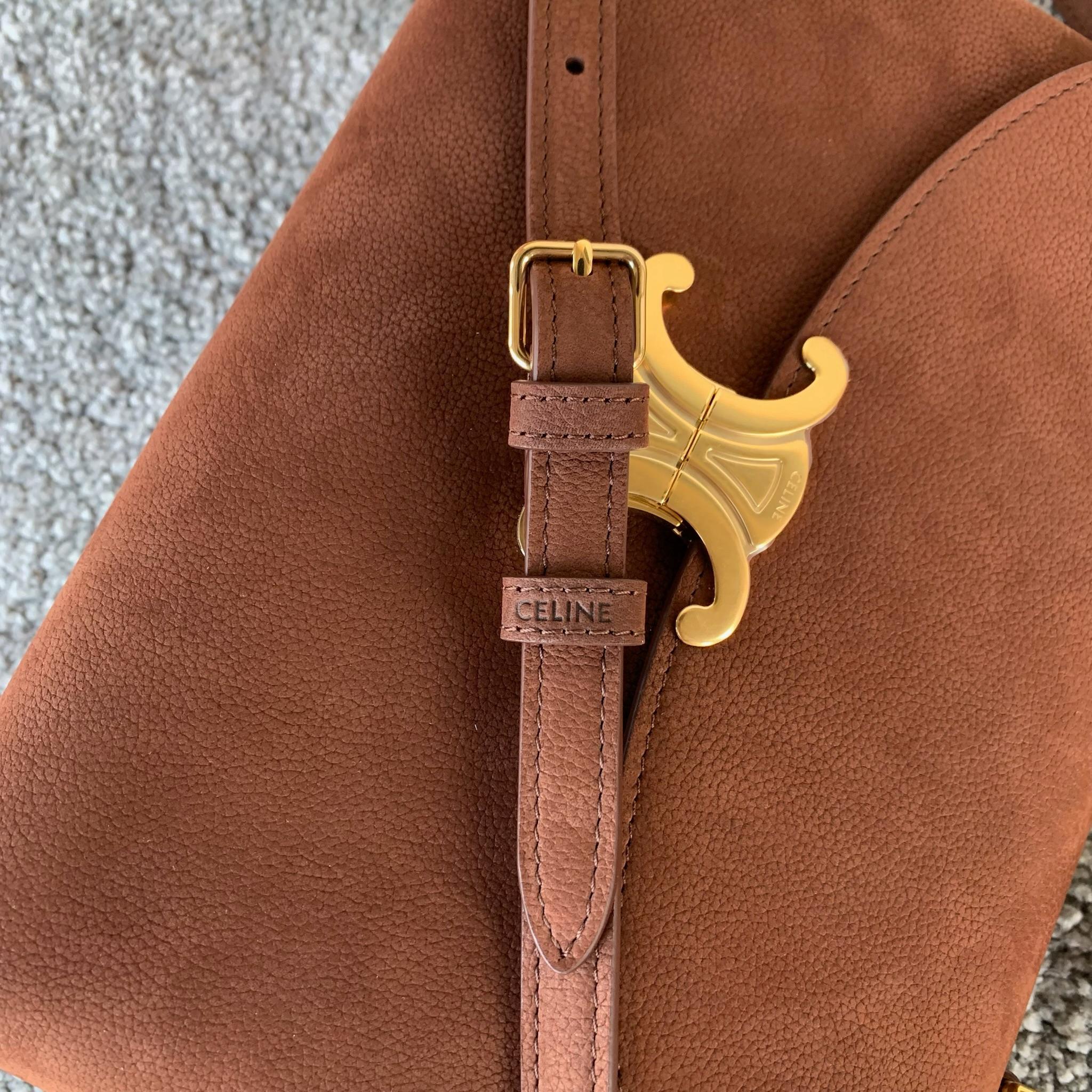 NINO中号手袋栗色25 X17.5X10厘米 牛皮革羊皮革衬里金色饰面手提、肩背和斜挎TRIOMPHE