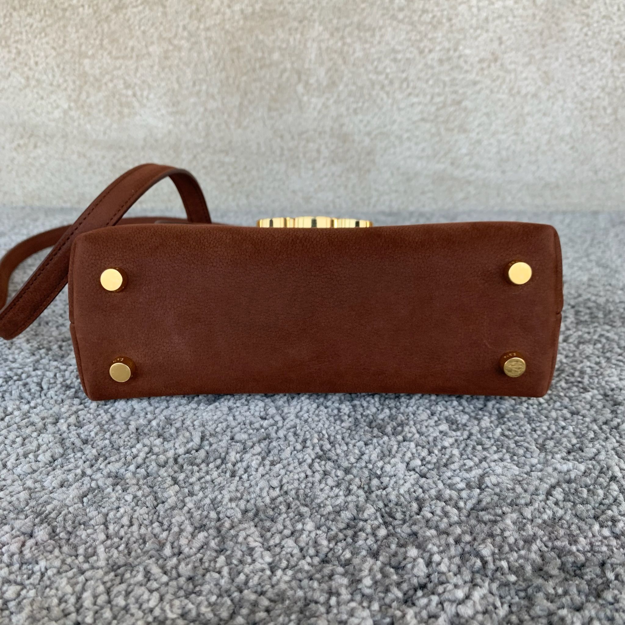 TEEN NINO手袋20.5X13X8厘米)牛皮革羊皮革衬里金色饰面手提、肩背和斜挎TRIOMPHE金