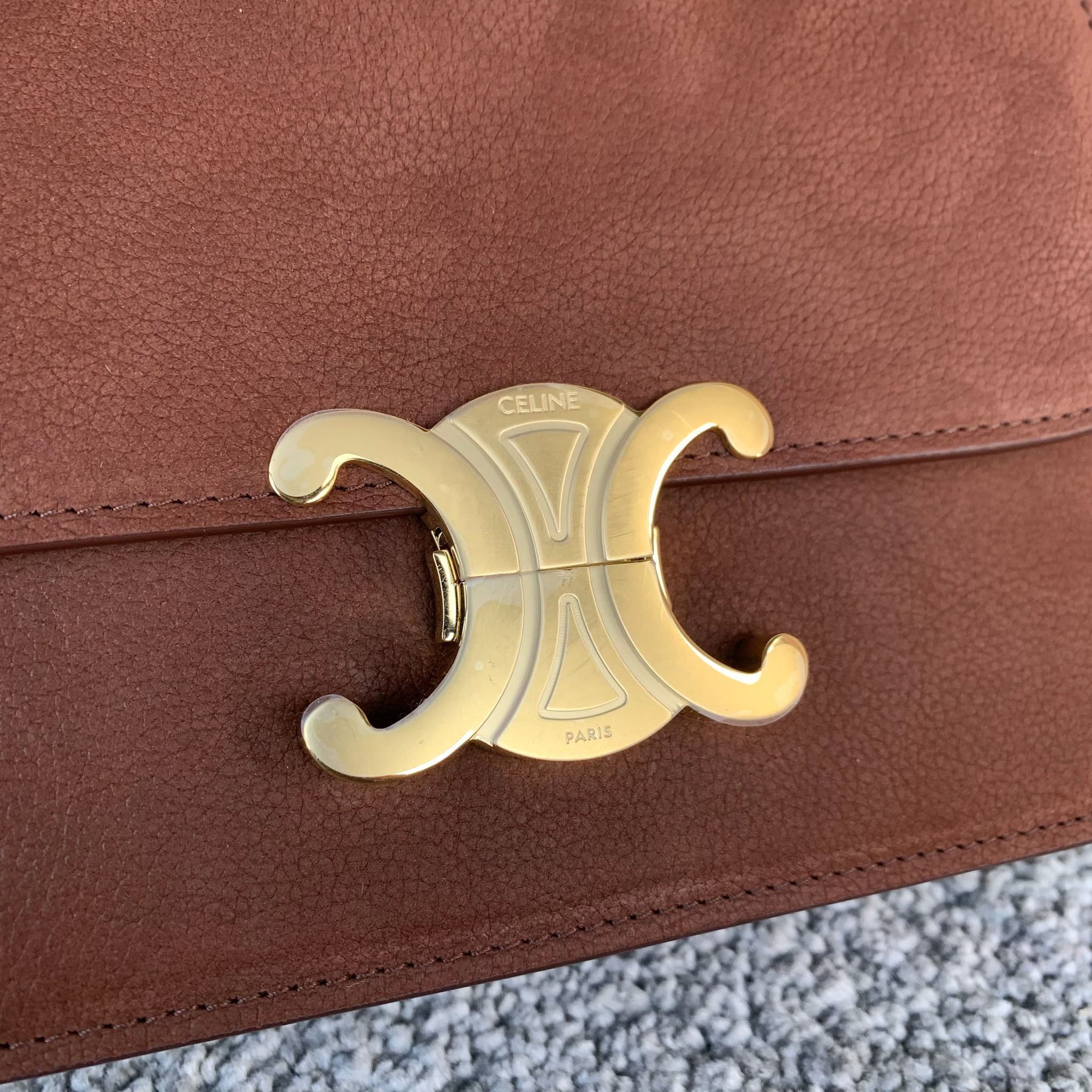 TEEN TRIOMPHE手袋18.5 X13.5X7厘米)牛皮革羊皮革衬里金色饰面斜挎和肩背TRIOM