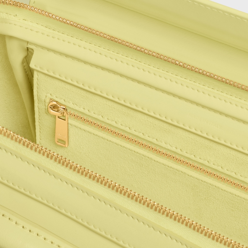 高品质原厂NEW LUGGAGE小号手袋38.5X11.5X16.5厘米)羊皮革牛剖层革衬里金色饰面手提