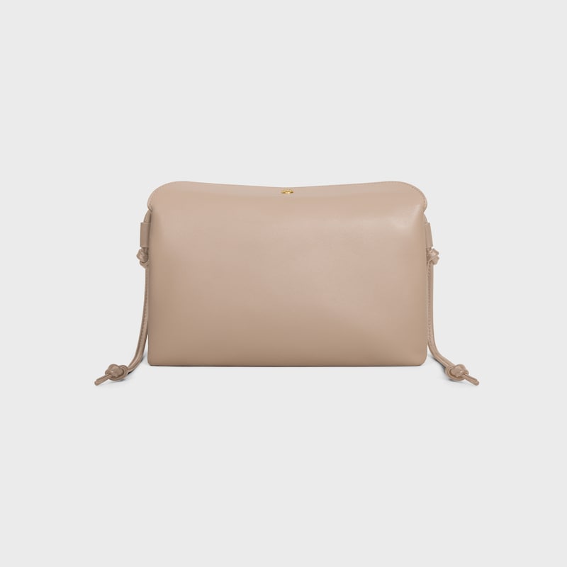 TRIO FLAP手袋迷你手袋，本款型可装下PLUS等较大的智能手机机型 22X14X4厘米)羊皮革牛剖