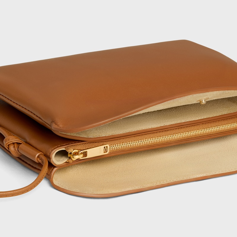 TRIO FLAP手袋迷你手袋，本款型可装下PLUS等较大的智能手机机型 22X14X4厘米)羊皮革牛剖