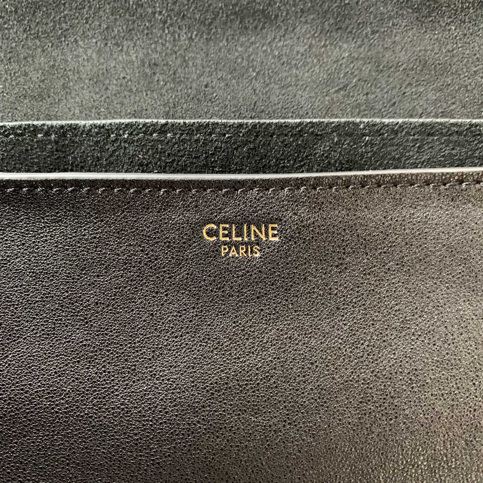 SOFT TRIOMPHE HALFMOON 手袋46X19X10厘米)羊皮革牛皮绒面革衬里金色饰面肩背