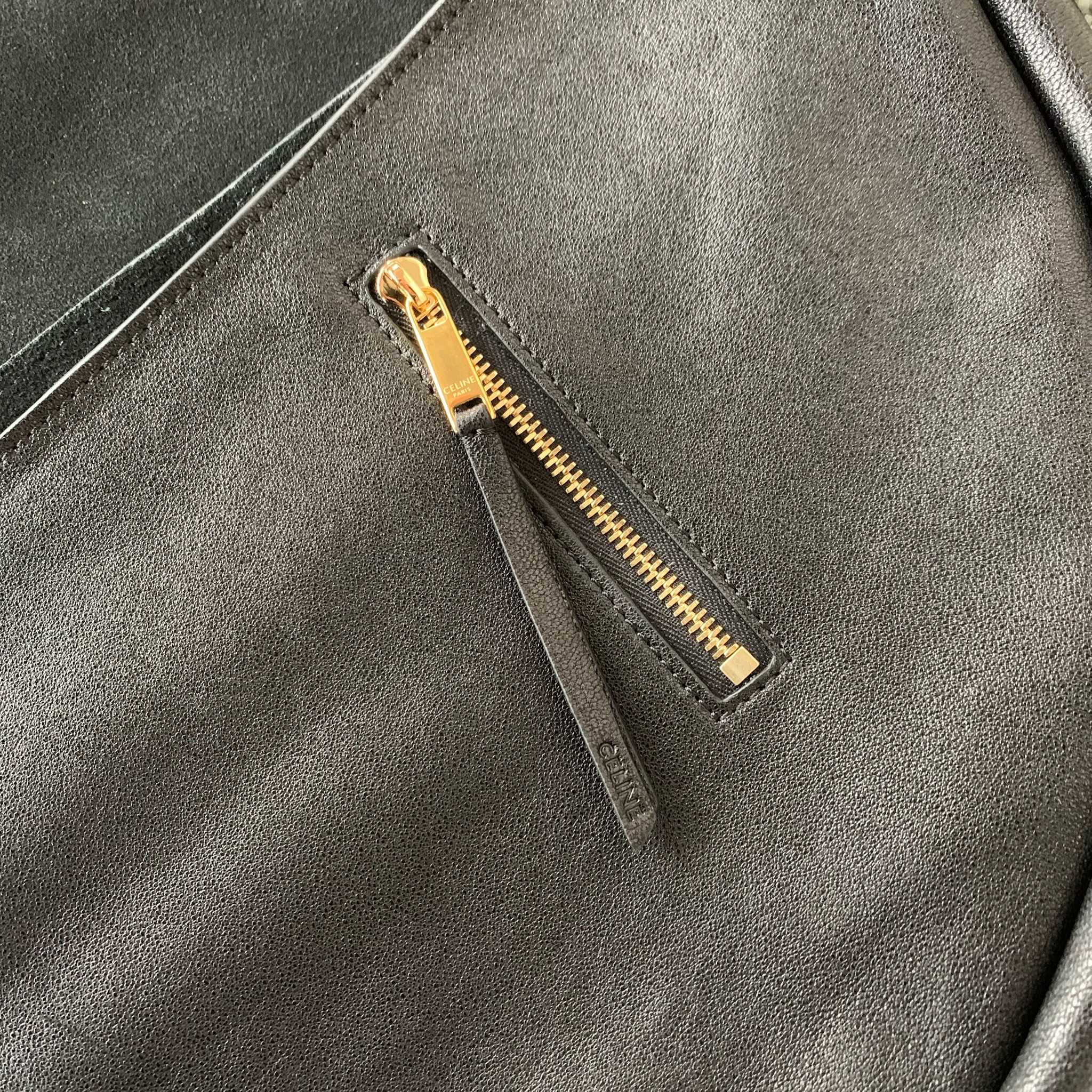 SOFT TRIOMPHE HALFMOON 手袋46X19X10厘米)羊皮革牛皮绒面革衬里金色饰面肩背