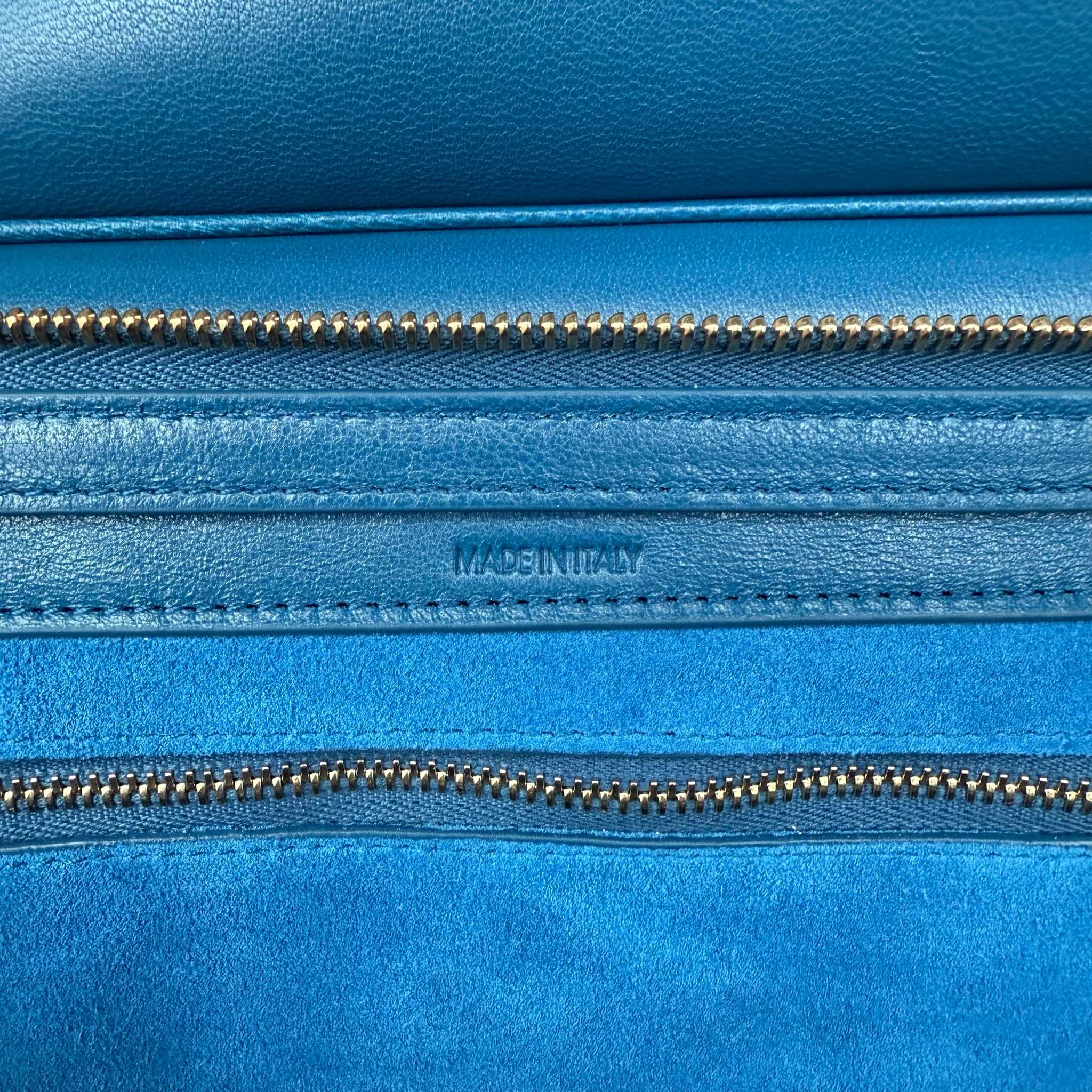 高品质原厂NEW LUGGAGE小号手袋38.5X11.5X16.5厘米)羊皮革牛剖层革衬里金色饰面手提