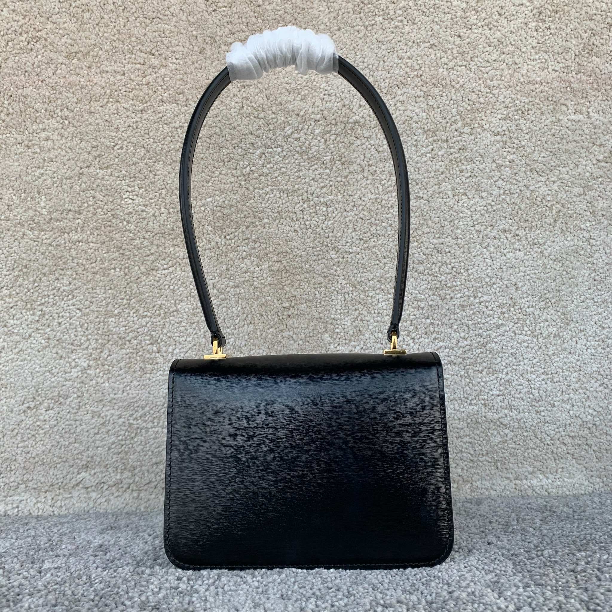 TEEN GARANCE牛皮革手袋18.5 X 13X6厘米 牛皮革羊皮革衬里肩背和手提TRIOMPHE