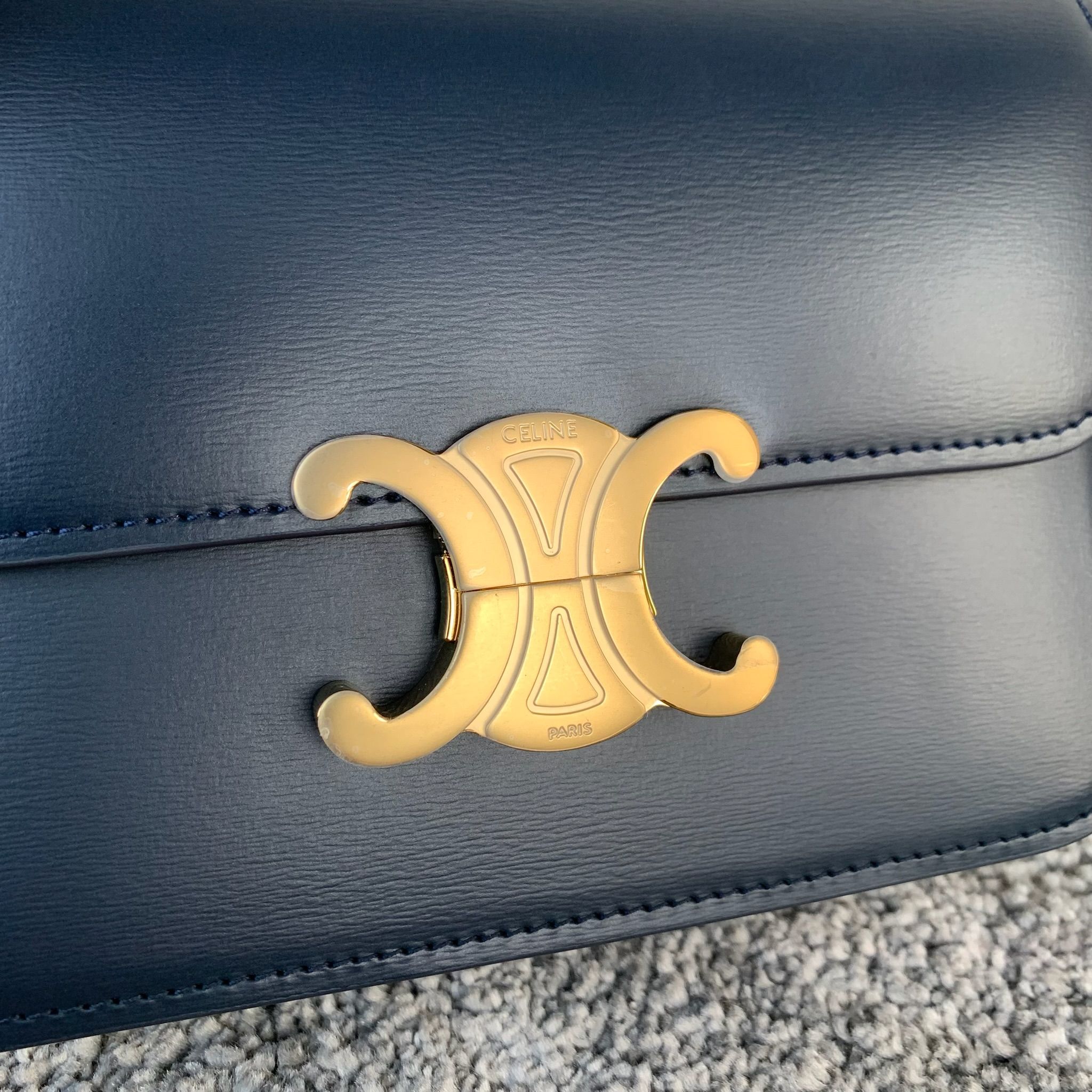 TEEN GARANCE牛皮革手袋18.5 X 13X6厘米 牛皮革羊皮革衬里肩背和手提TRIOMPHE