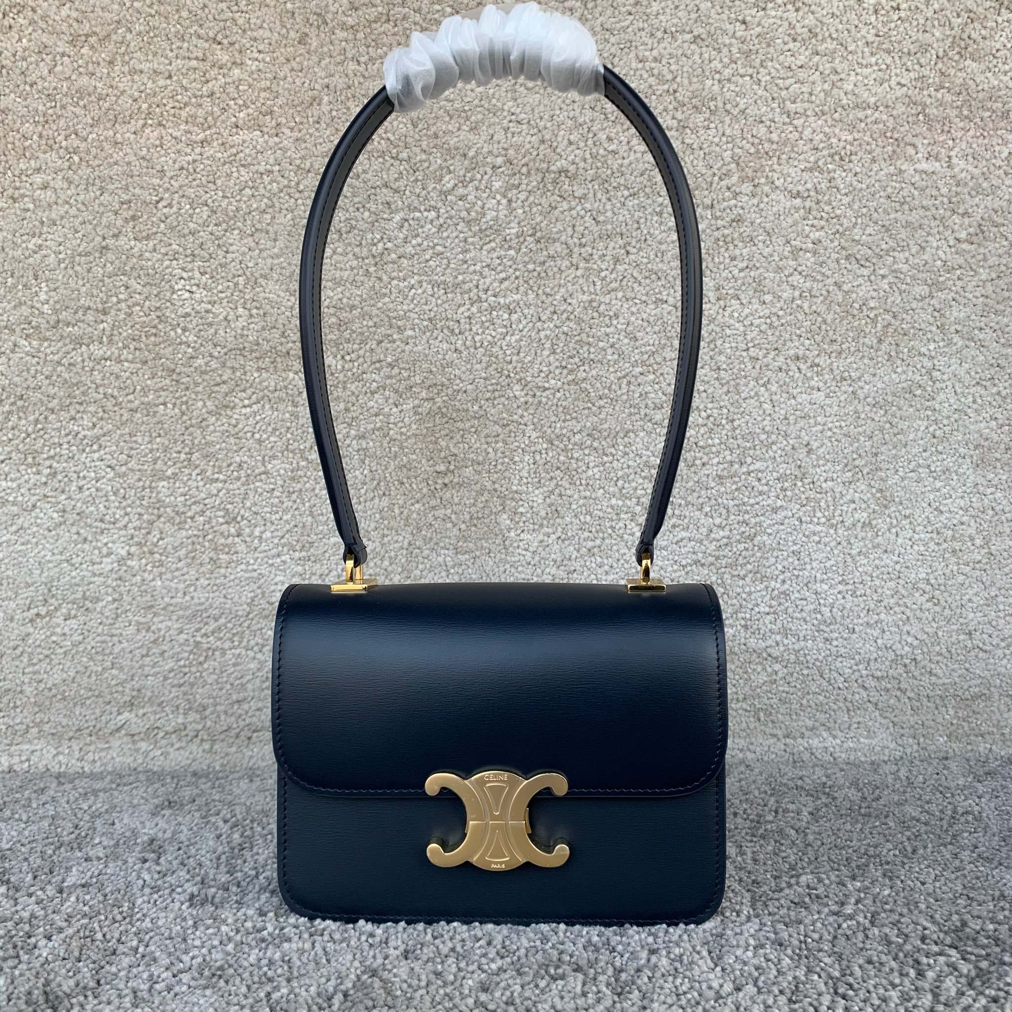 TEEN GARANCE牛皮革手袋18.5 X 13X6厘米 牛皮革羊皮革衬里肩背和手提TRIOMPHE