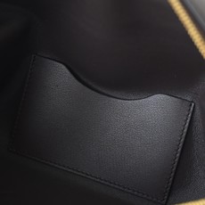 LP loro Piana L23 我觉得lP最好的尺寸出现了 在19和27之间的一个size,23cm! 适合所有身 LP loro Piana L23 我觉得lP最好的尺寸出现了 在19和27之间的一个size,23cm! 适合所有身