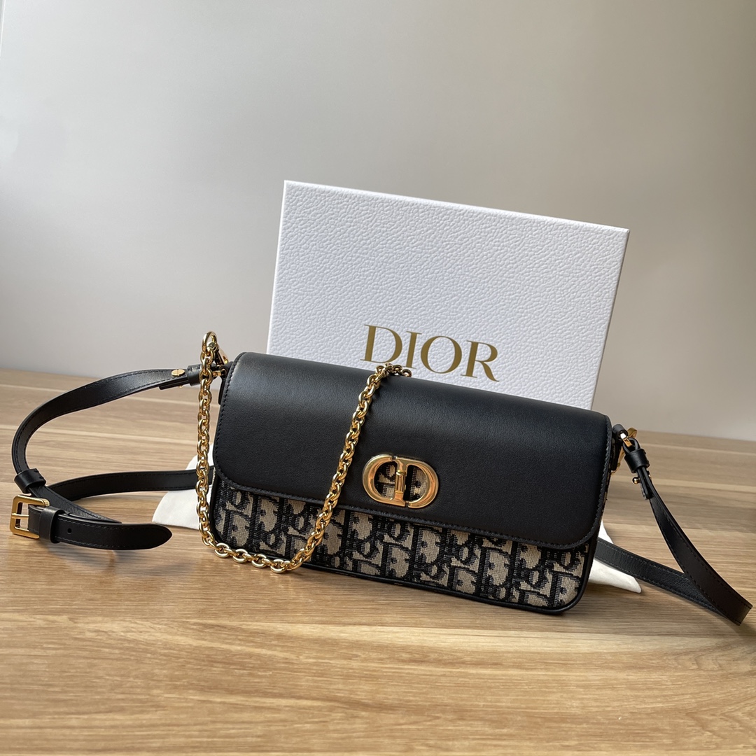 Dior CD new style.