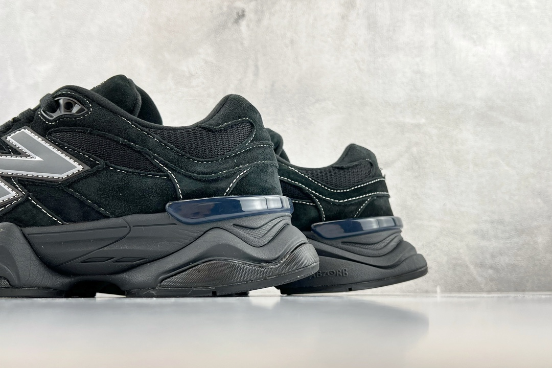 240 New Balance NB 9060 ”Triple Black”黑色 U9060BPM