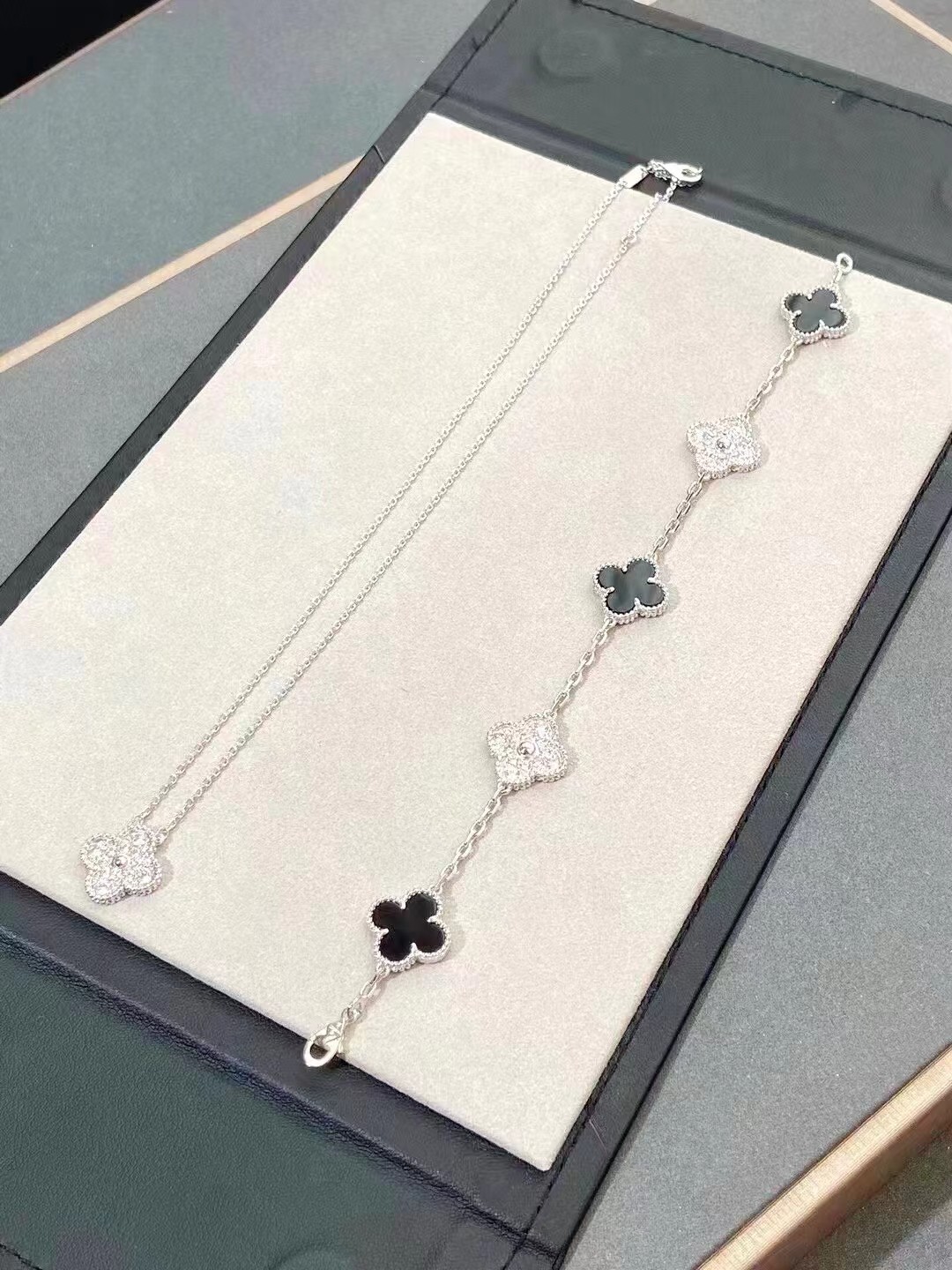 Van Cleef & Arpels Alhambra Necklace and Bracelet Set - Comprehensive