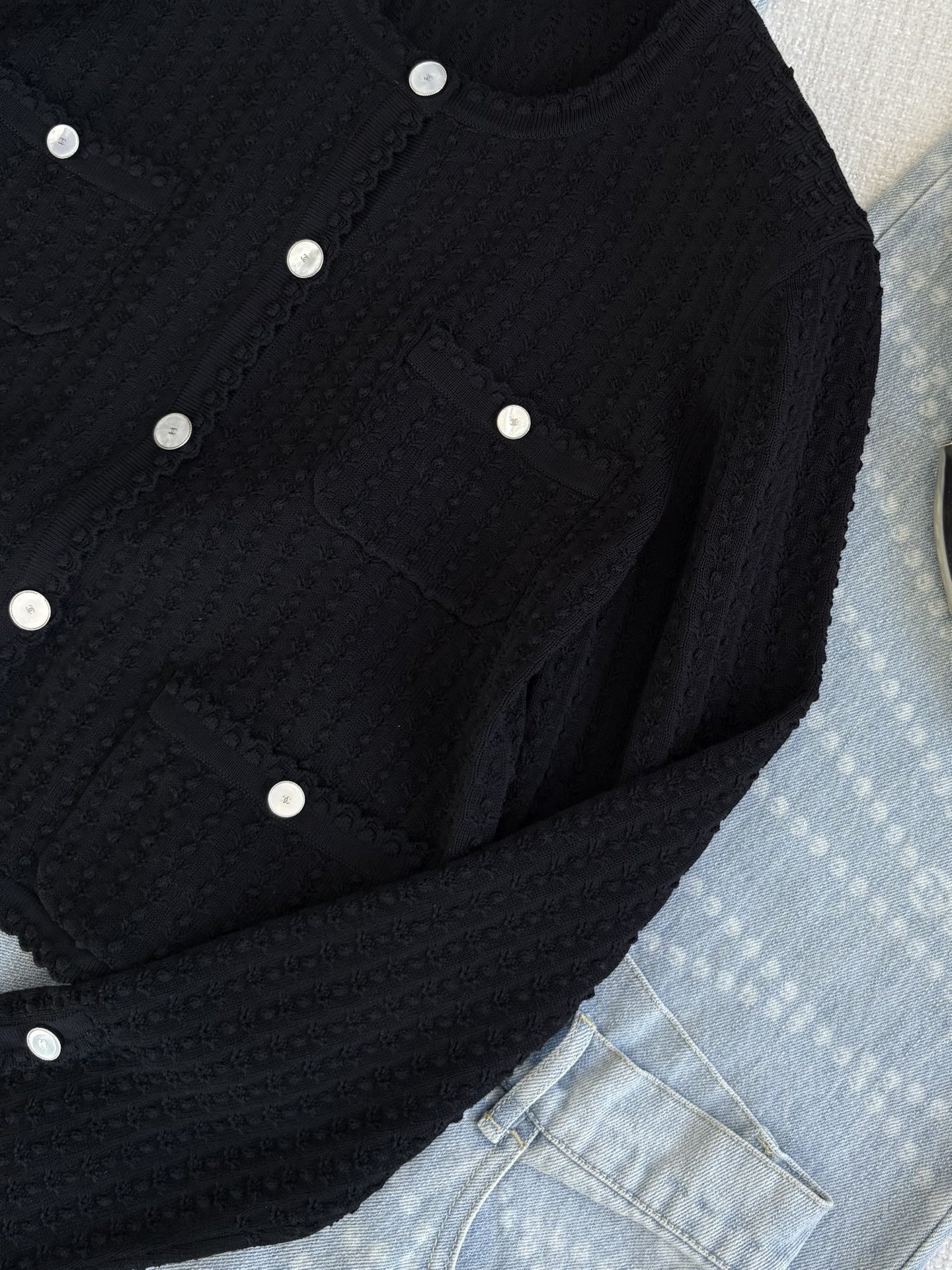 Sophisticated P1127 Female Suit with Hidden Money and White Tweeds Review - 图片 3