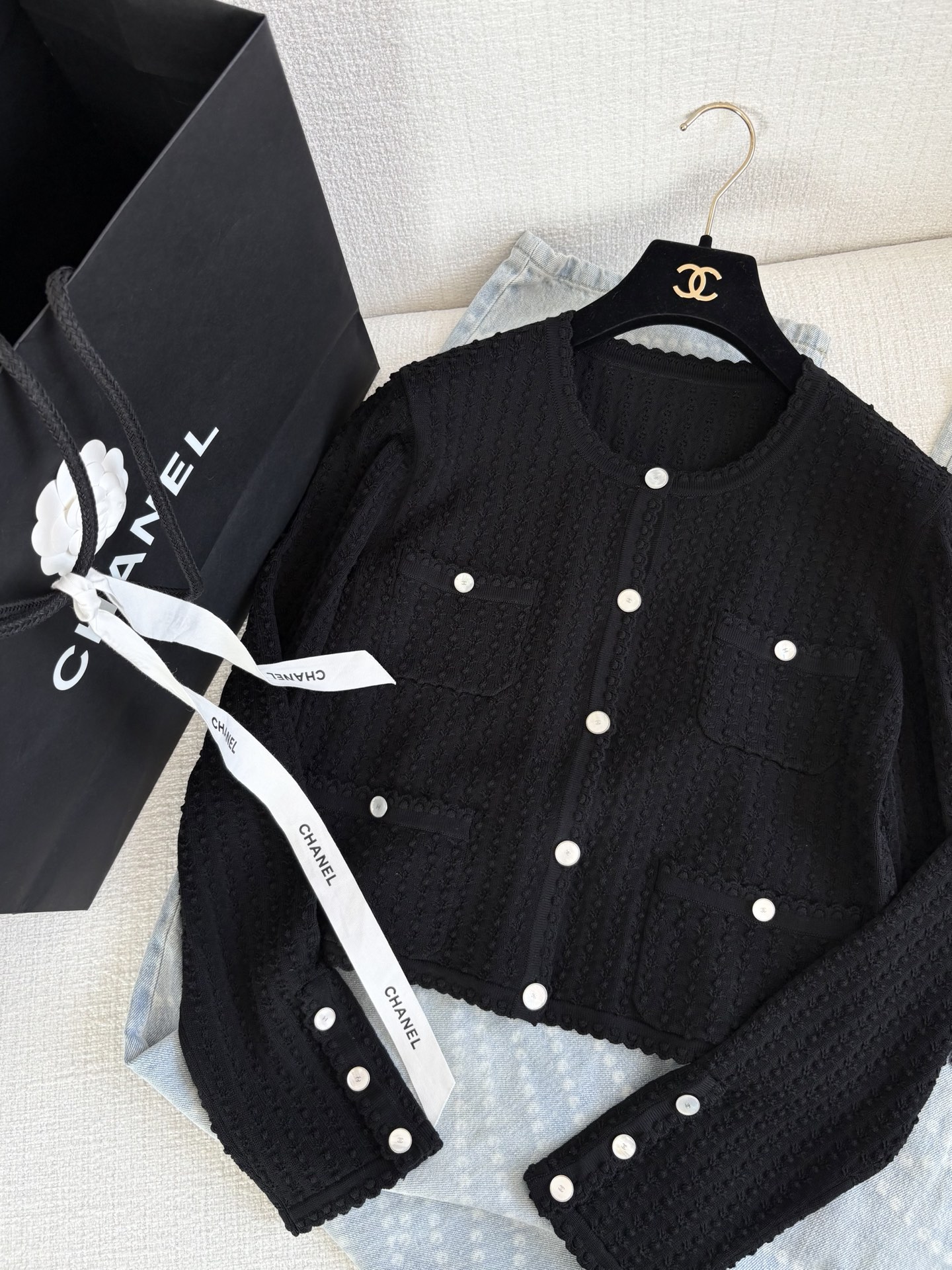 Sophisticated P1127 Female Suit with Hidden Money and White Tweeds Review