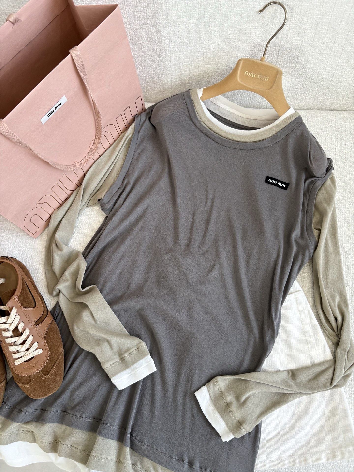 “Super Thin Colorable Fakes: Stylish One-Size-Fits-All Fabric with Cozy Feel” - 图片 1