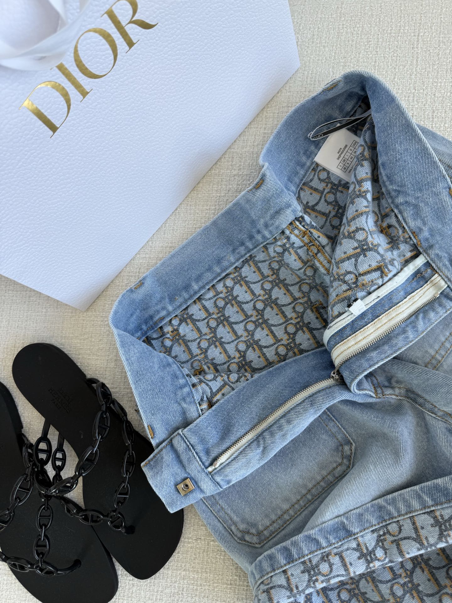 Stylish P588 Female Suit with Jeans Pockets and Floral Details for a Unique Look - 图片 5