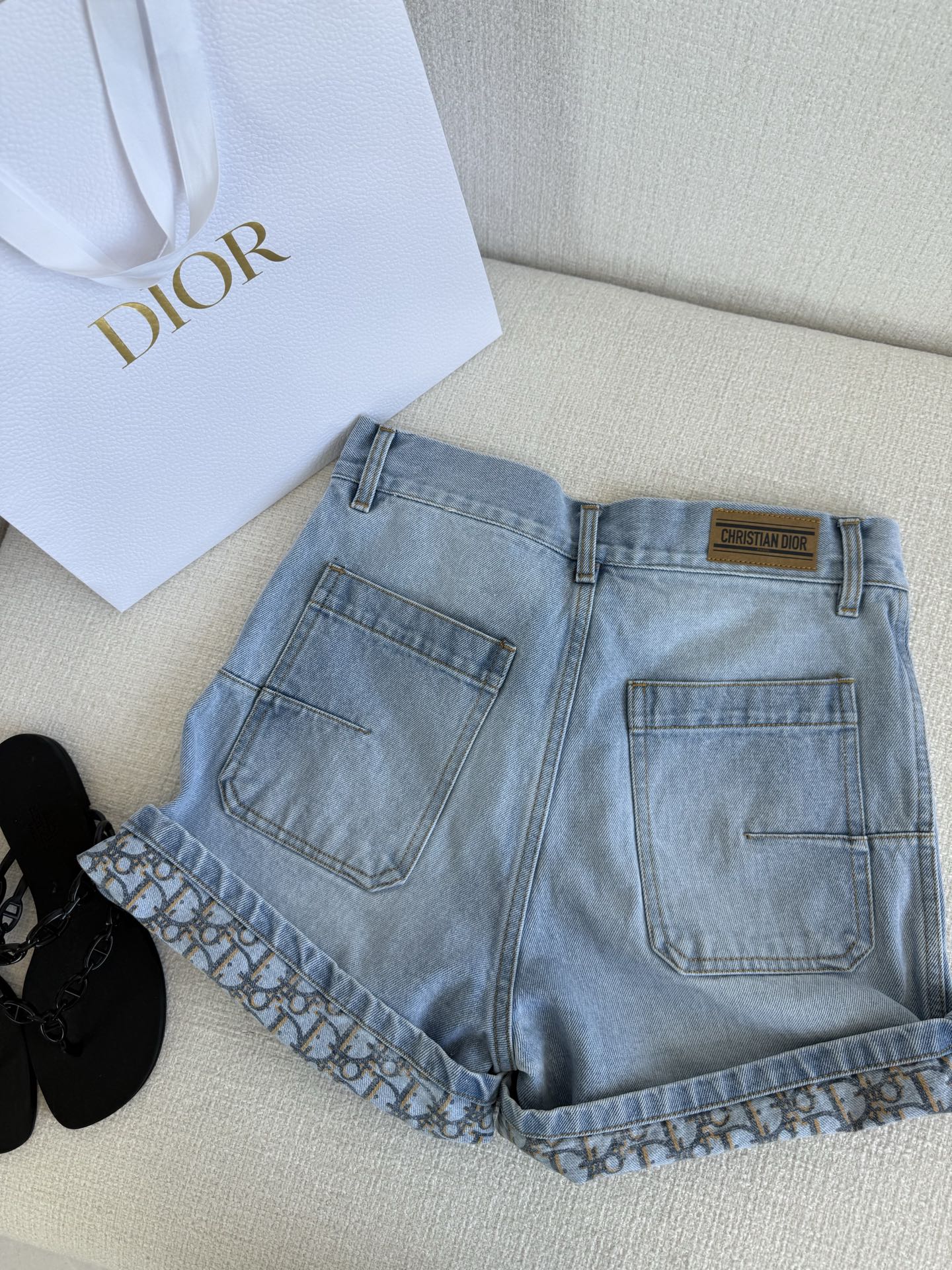Stylish P588 Female Suit with Jeans Pockets and Floral Details for a Unique Look - 图片 6