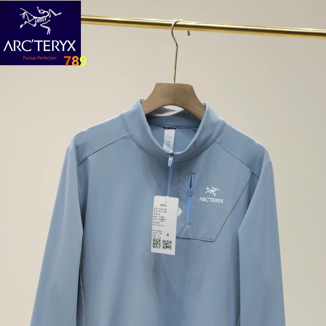 P135💰
始祖鸟柜子新款半拉链运动长袖男户外健身投篮速干打底衫浴衣
功能型速干,上身超级舒服,男士内搭打底良品!好货不多,速度备起来啦!
清远代工,纯正出口的订单,同款国内门店有售,
德国拜耳公司的顶级面料!上身巨舒服,运动健身不拘束,,超强!中等厚度,不厚,上身无拘束感运动时直接外穿也OK!
纯色经典款,适合任意年龄段,任意场合,立领风格,稳重又尽显庄重,运动又不失休闲,真的超级经典的款式,室外运动、打篮球、跑步、羽毛球,上身一件足以!
颜色:黑色 白色 绿色 深灰色 以太蓝
尺码:见图九