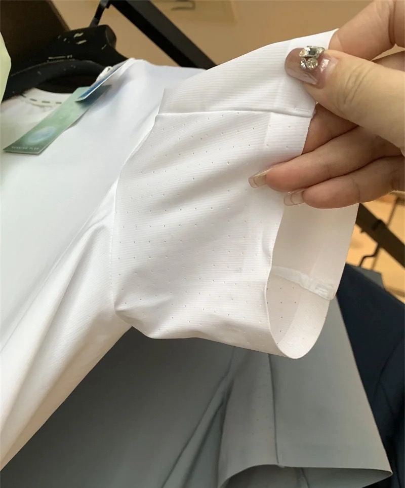 迪桑特夏款上新 无缝冰丝短袖