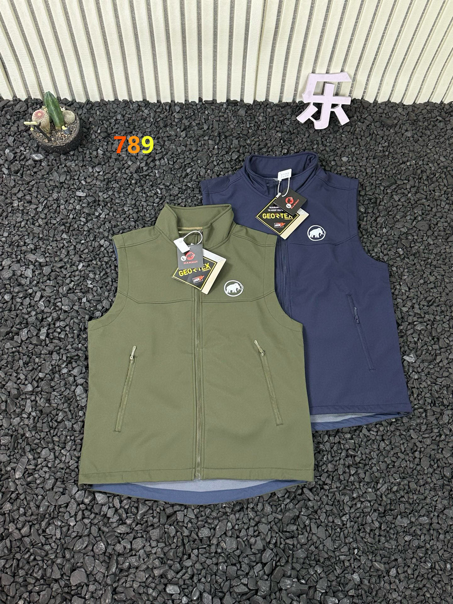 _dre9sVDG_bJljrSrLV_OaKOmoyrLkZnIro-YRHA