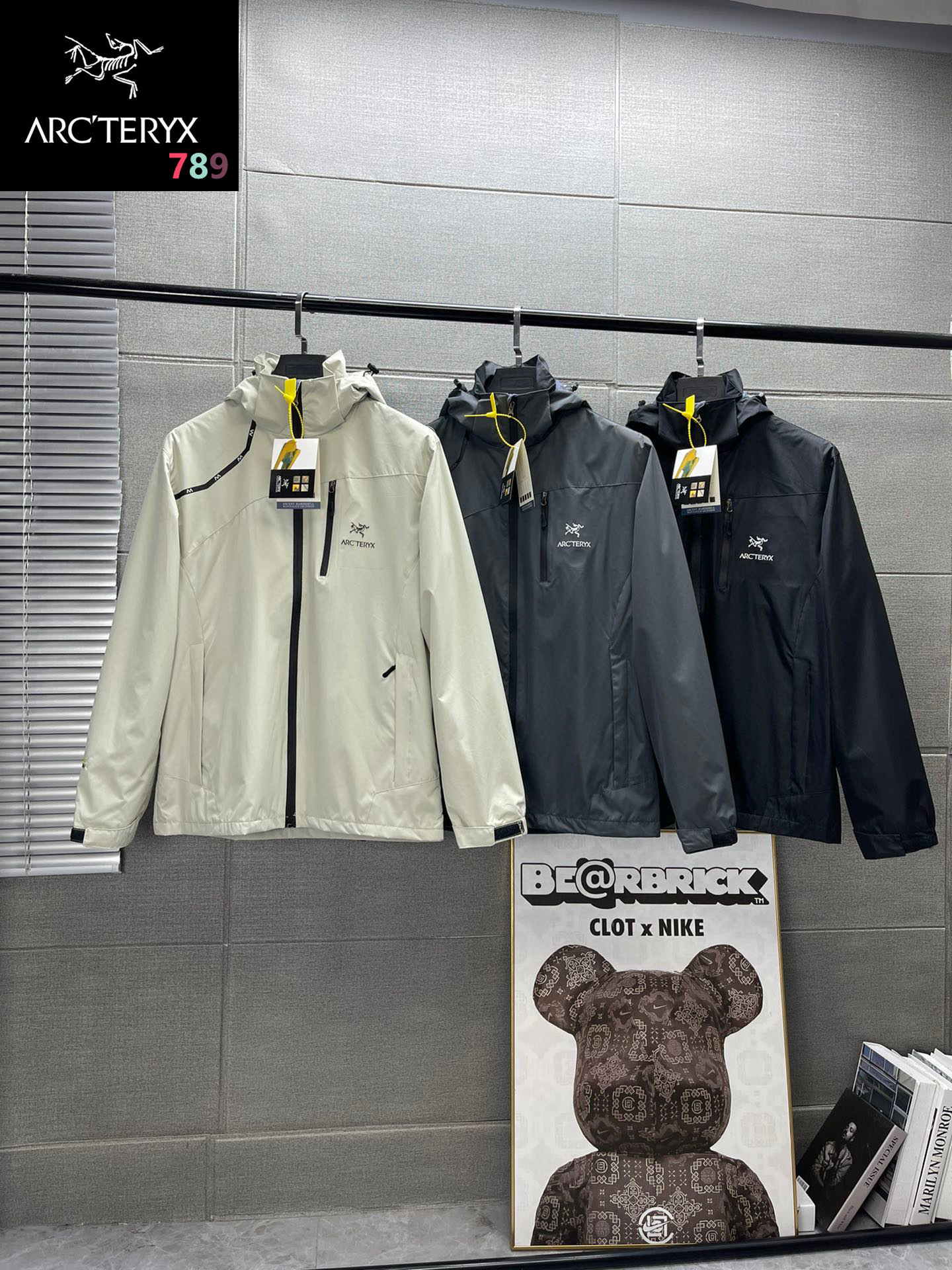 【06977】Arc'teryx Men's GORE-TEX Waterproof Jacket