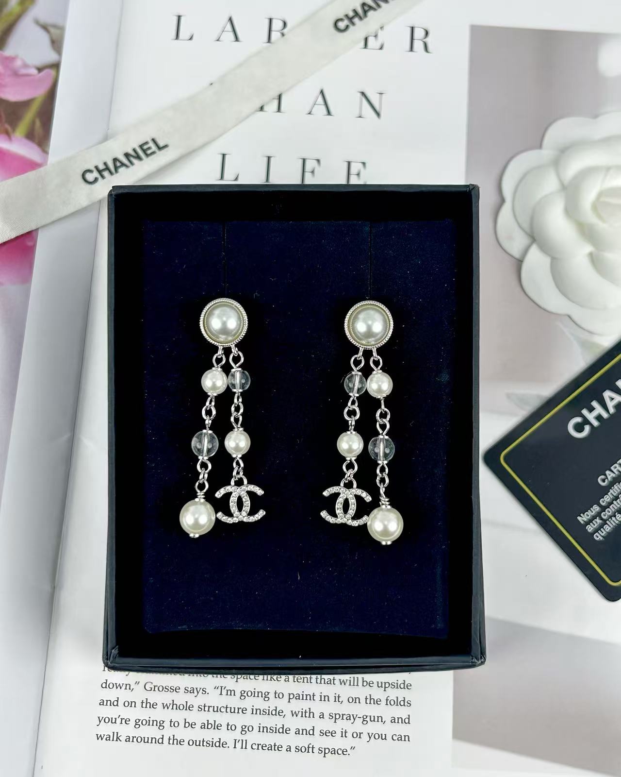 NO:103998,Xiaoxiang new silver tassel double c full diamond pearl pearl pendant earrings, Chanel earrings, chanel, earrings19860909小香新品银色流苏款双c满钻珠珍吊坠耳环,香奈儿耳钉,chanel,earrings,Jewelry