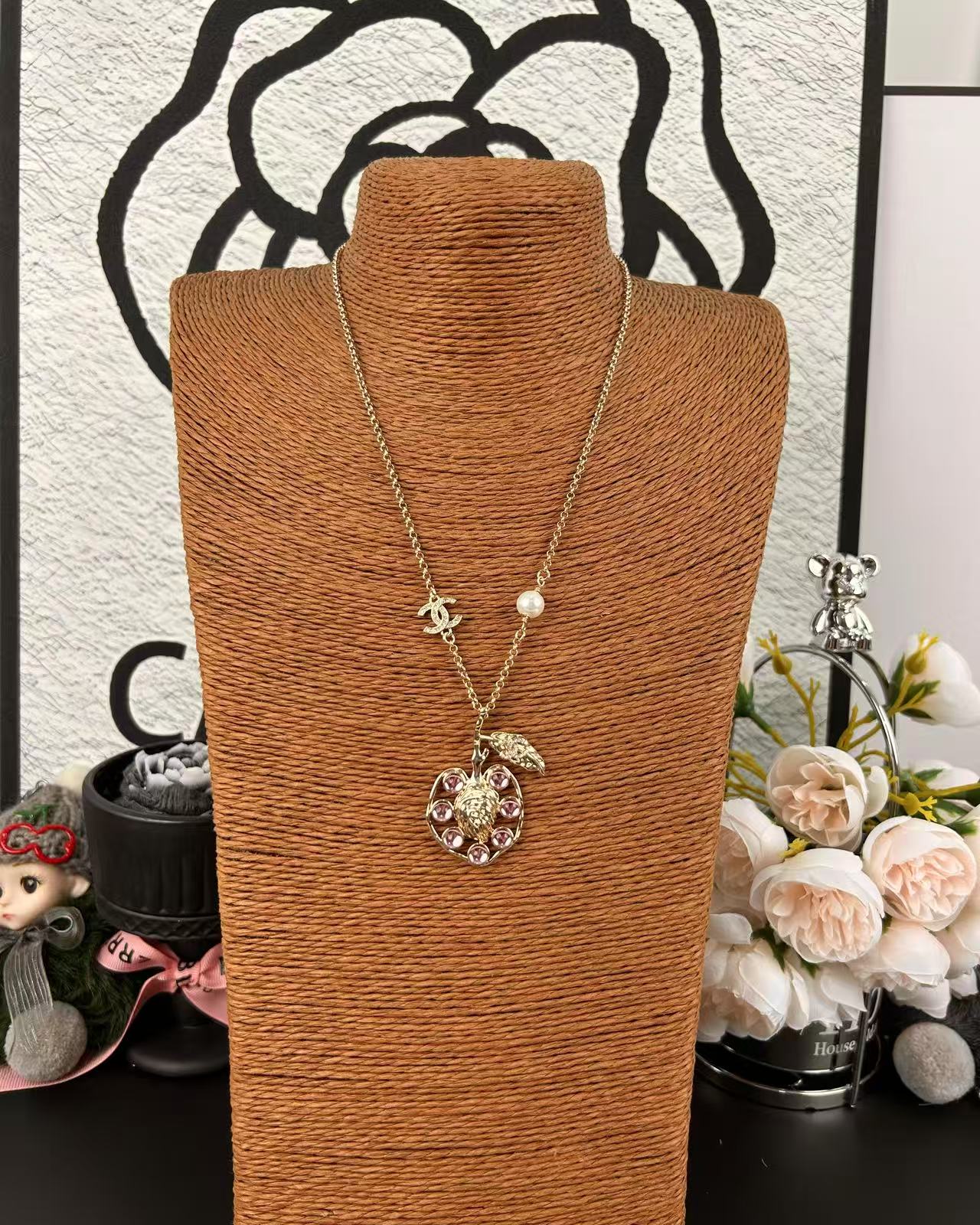 NO:580924,Xiaoxiang's new pink round beads, peach pearls, pink necklace, Chanel necklace, chanel, necklace19860909小香新款粉色圆珠 桃子珍珠 粉色项链,香奈儿项链,chanel,necklace,Jewelry