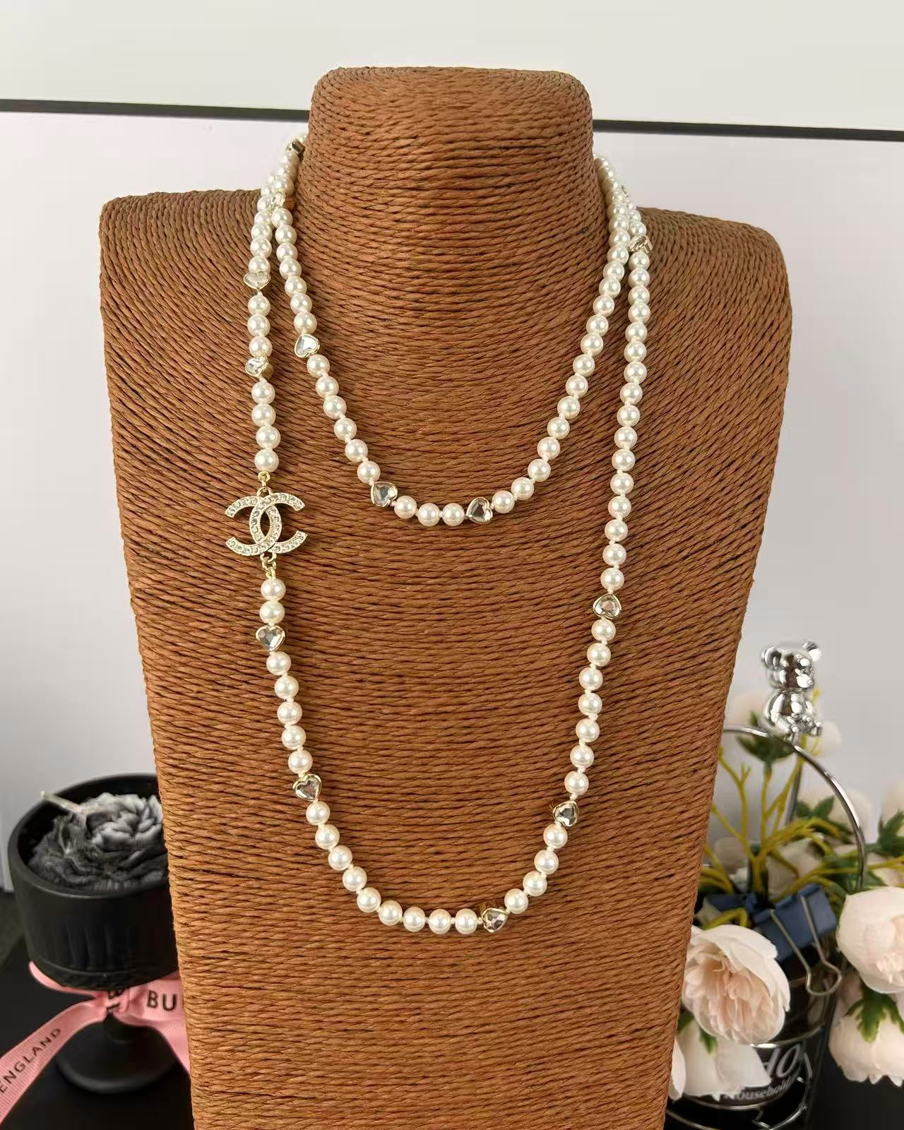 NO:361218,Xiaoxiang new style light gold small love pearl double c necklace sweater 103 cm long does not include extension chain Extension chain 13 cm, Chanel necklace, chanel, sweaters, necklace19860909小香新款 浅金色 小爱心珍珠双c项链毛衣 长103 cm不包含延长链 延长链13cm,香奈儿项链,chanel,sweaters,necklace,Jewelry