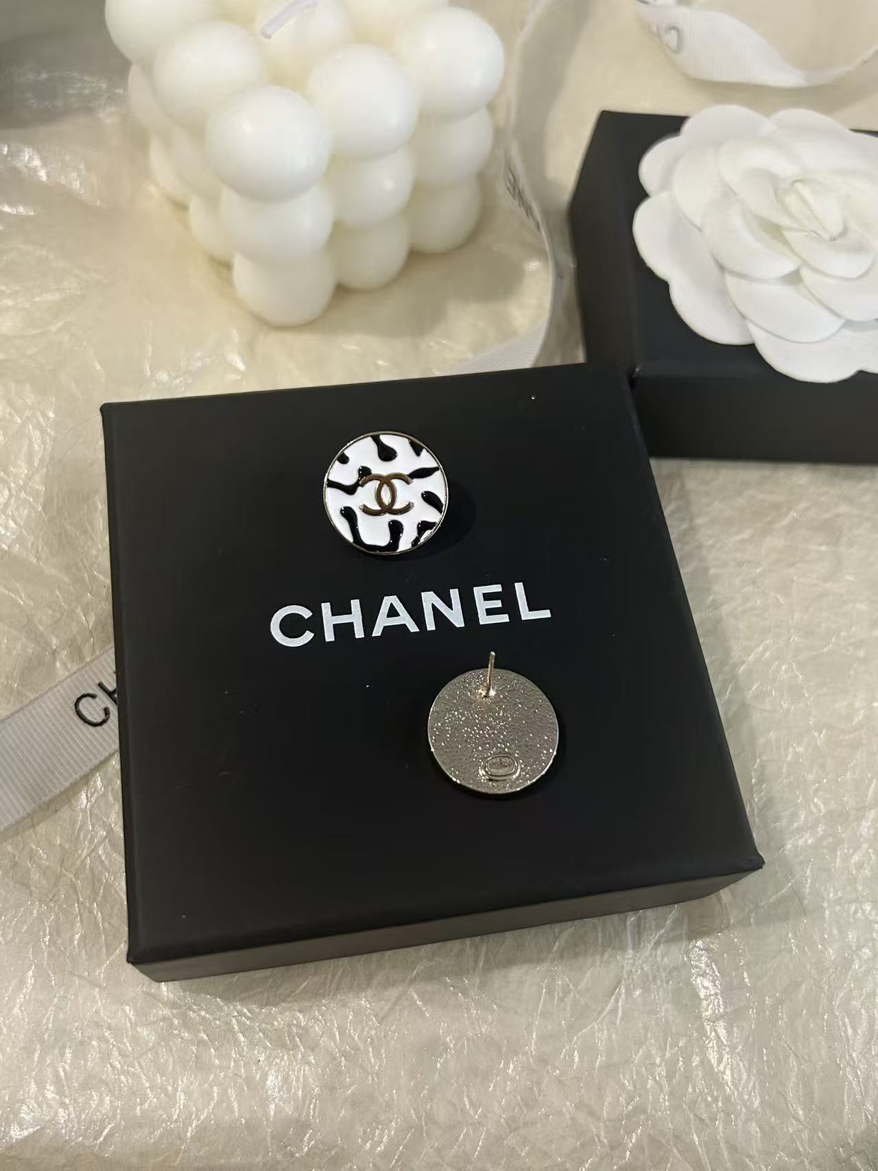 Chanel Haute Couture Haute Joaillerie Fine Jewelry Earrings Necklace 3