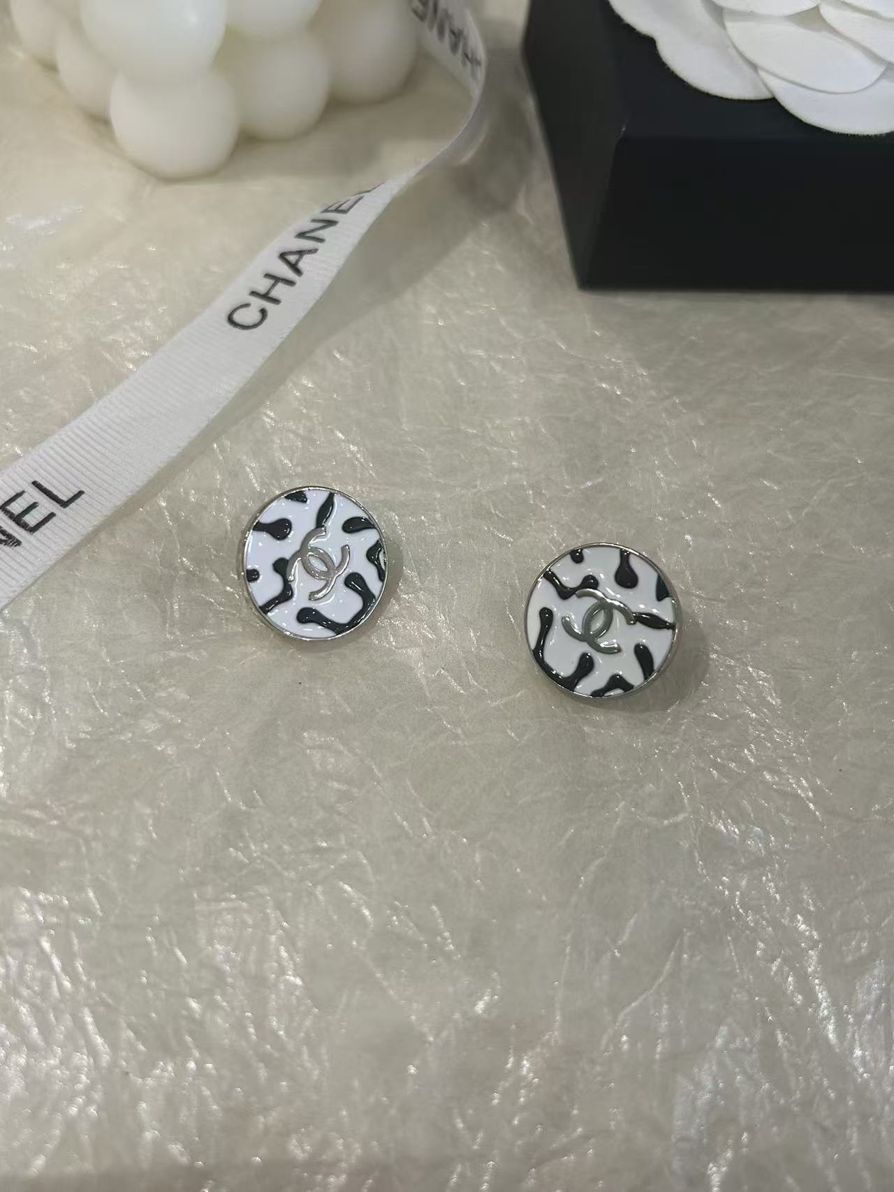 Chanel Haute Couture Haute Joaillerie Fine Jewelry Earrings Necklace 5