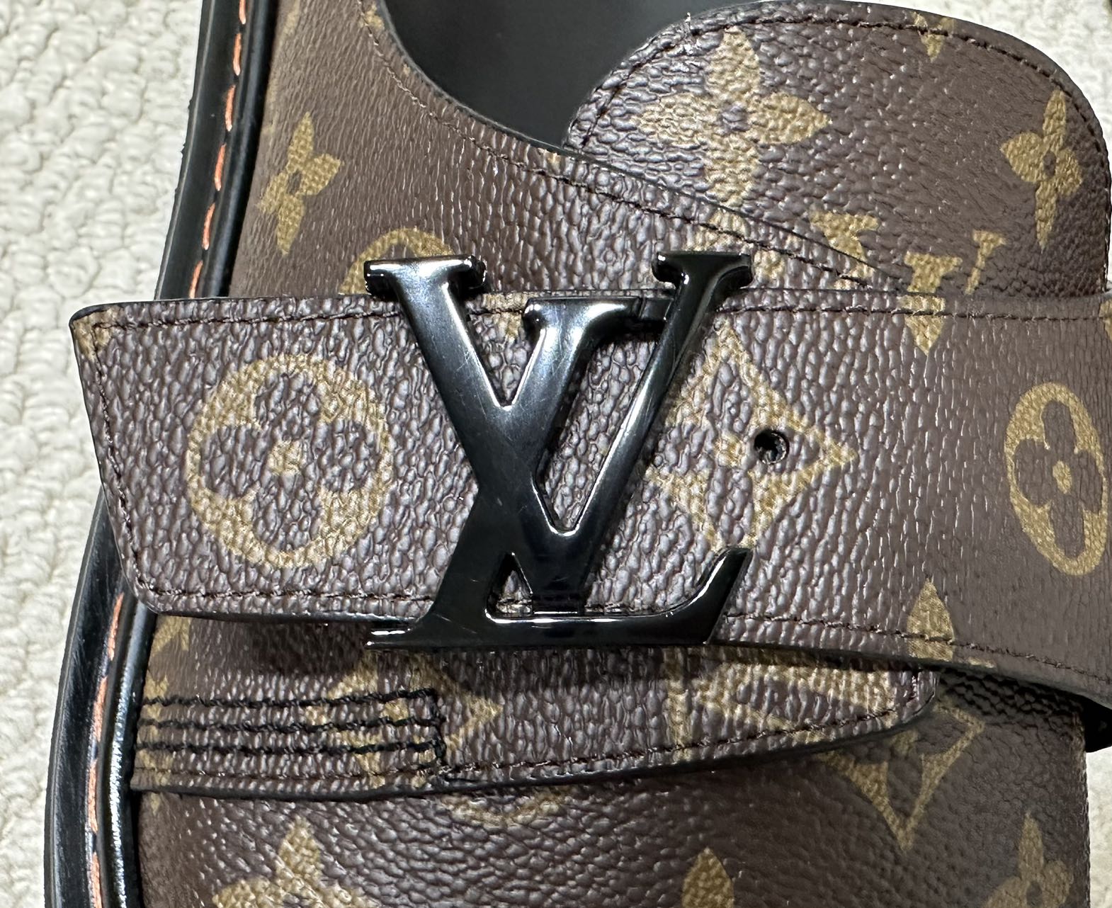 图片[6]-【佛山超A版】Louis Vuitton Easy LV皮革拼接博肯半包头拖鞋凉鞋全网首发 原版开发纳米级复刻独家私模大底内里采用全粒面头层牛皮原厂进口特A9级真正1：1老花鞋面（9级为最顶面料）印花对点对位定制电镀五金整体还原度95%以上经典老花永不过时！原版发售9800+ 尺码：383940414243444546-选品中心